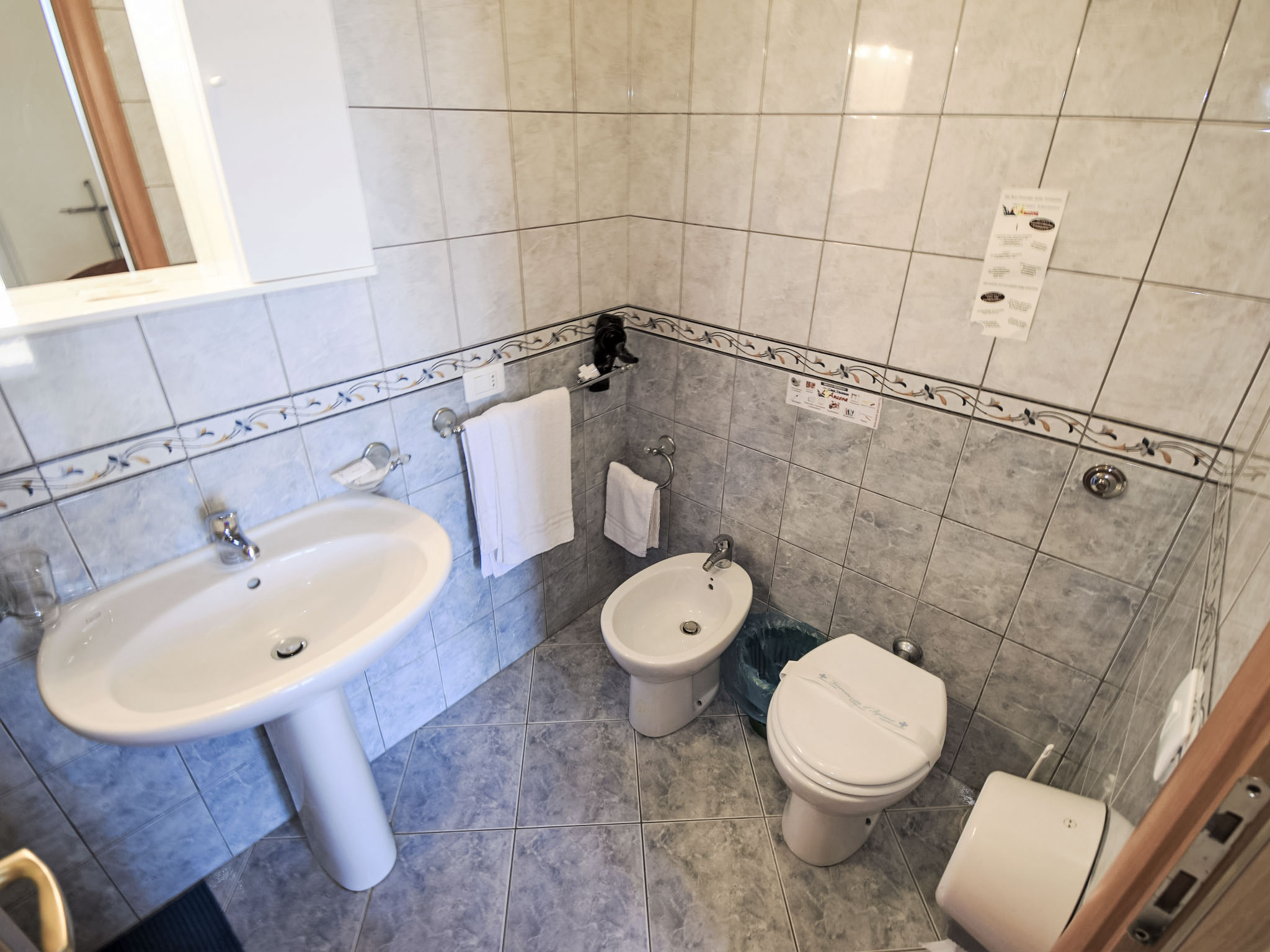 Appartement L'Ancora – Salle de bains, photo 12 sur 23