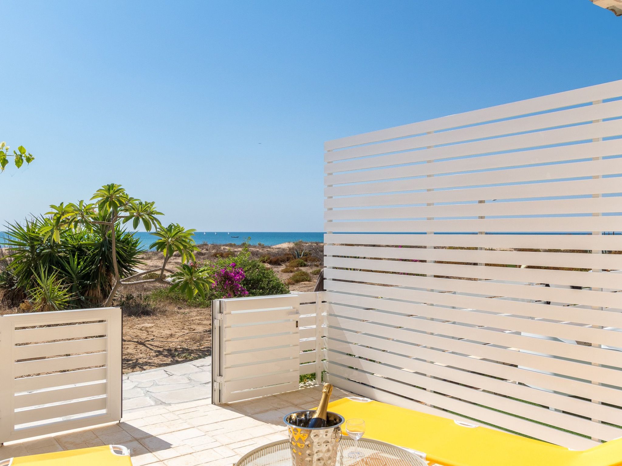 Amarillis, Wohnung am Strand-Binnen