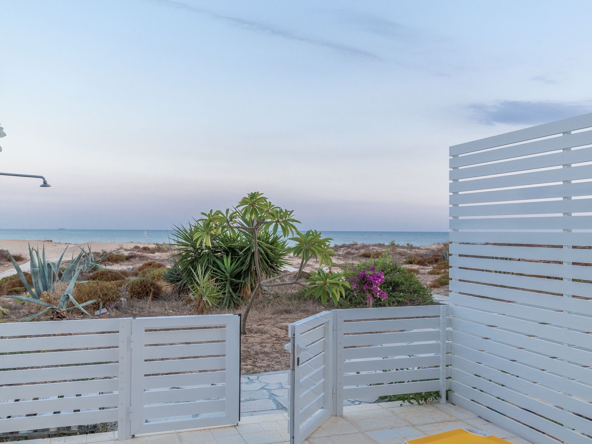 Amarillis, Wohnung am Strand-Binnen