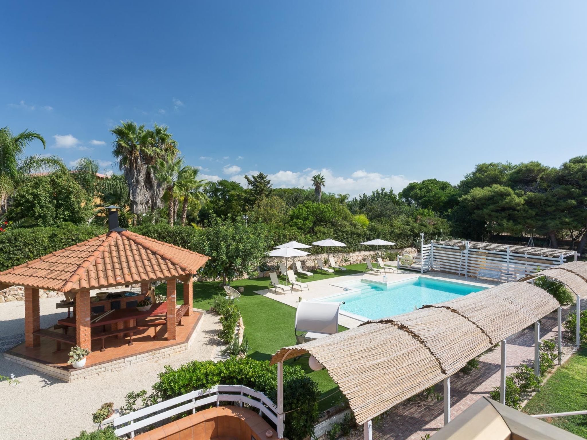 Angenehmes Haus mit privatem Pool-Binnen