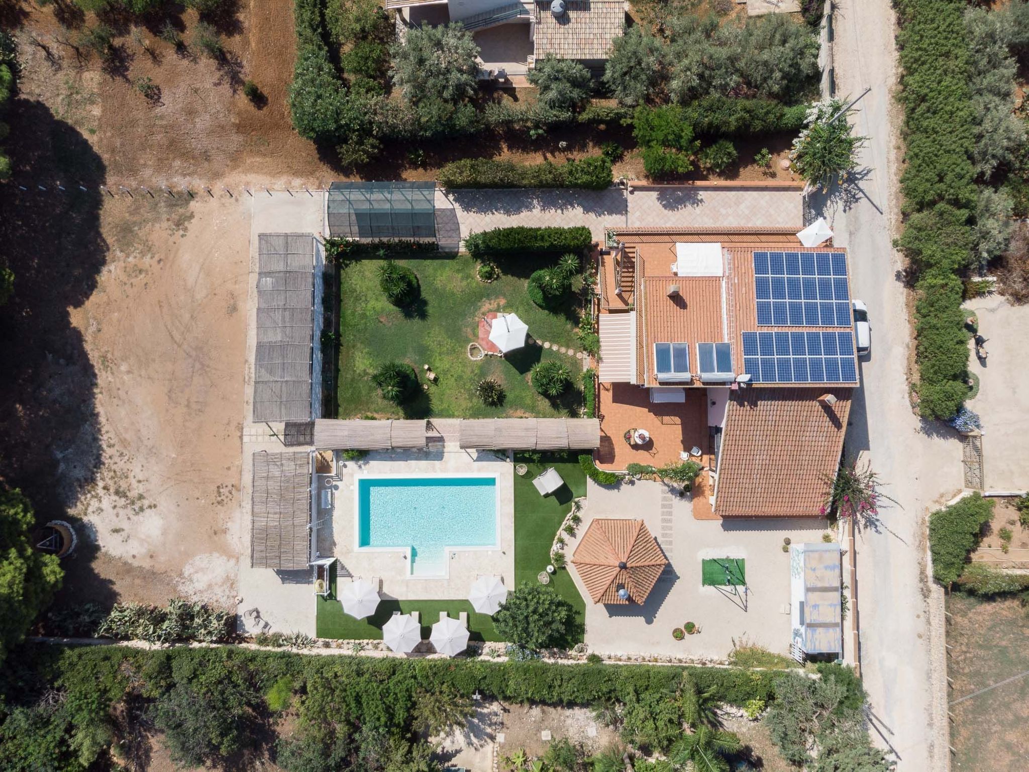 Angenehmes Haus mit privatem Pool-Binnen