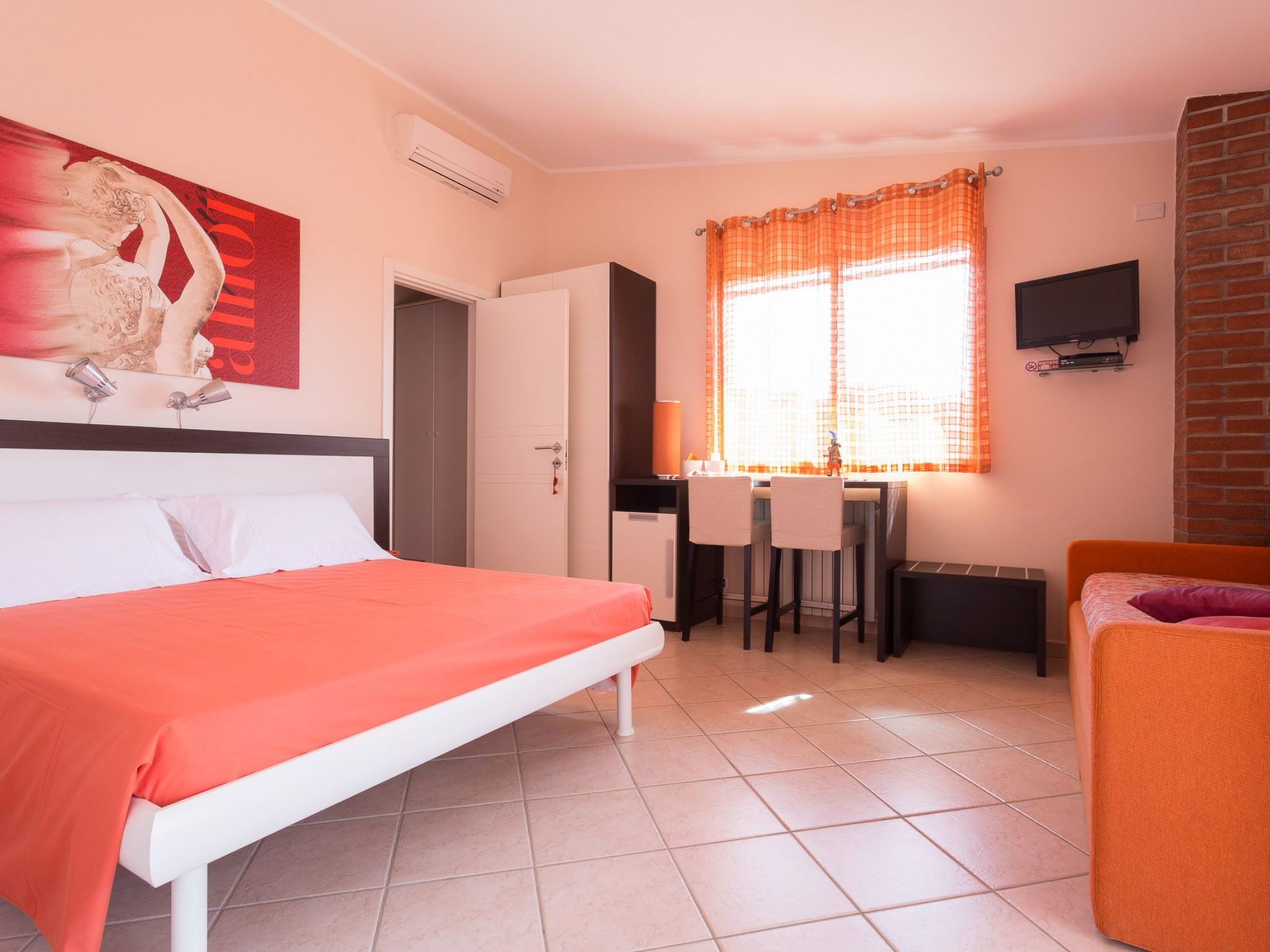 Angenehmes Haus mit privatem Pool-Binnen