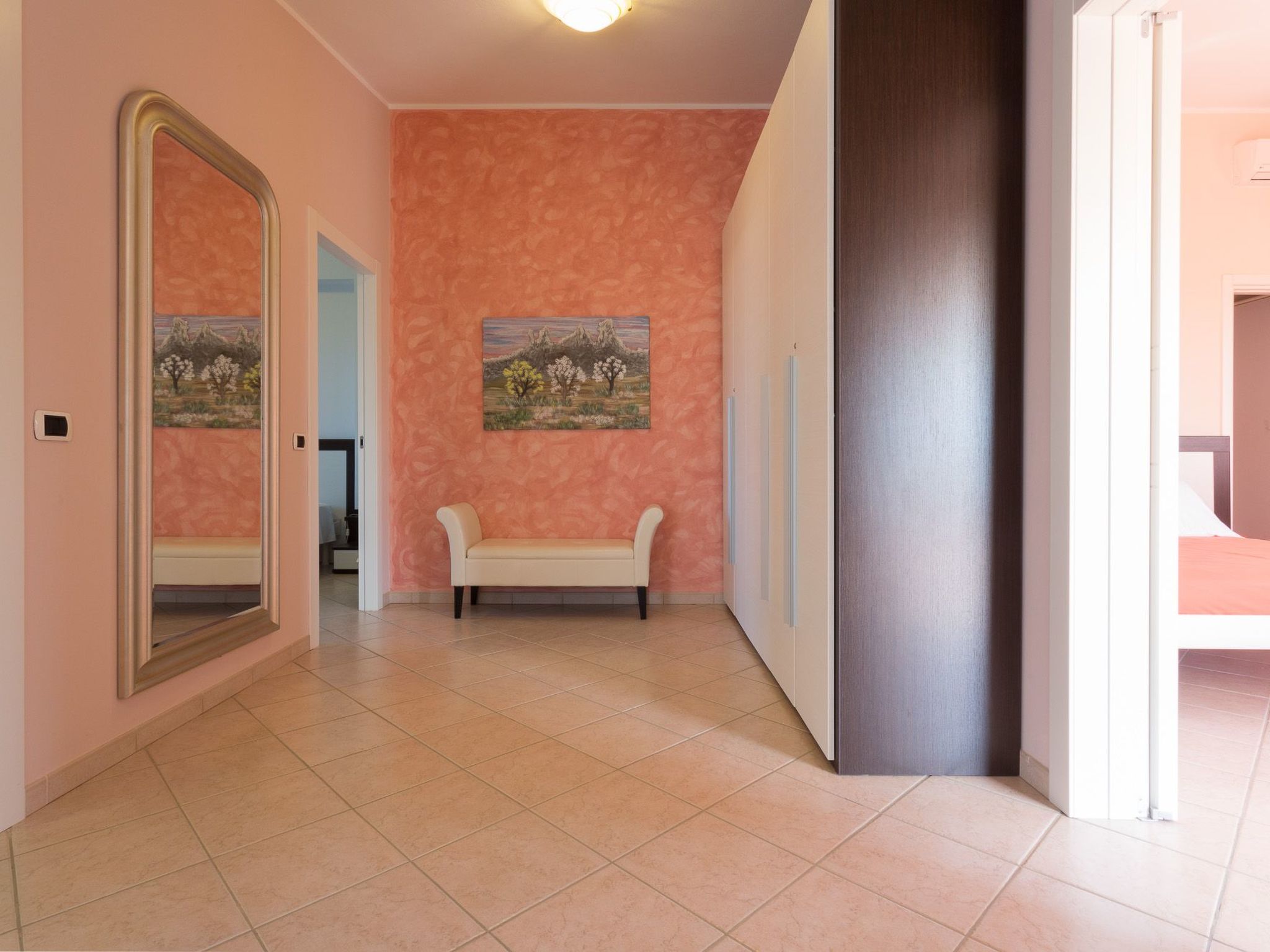 Angenehmes Haus mit privatem Pool-Binnen