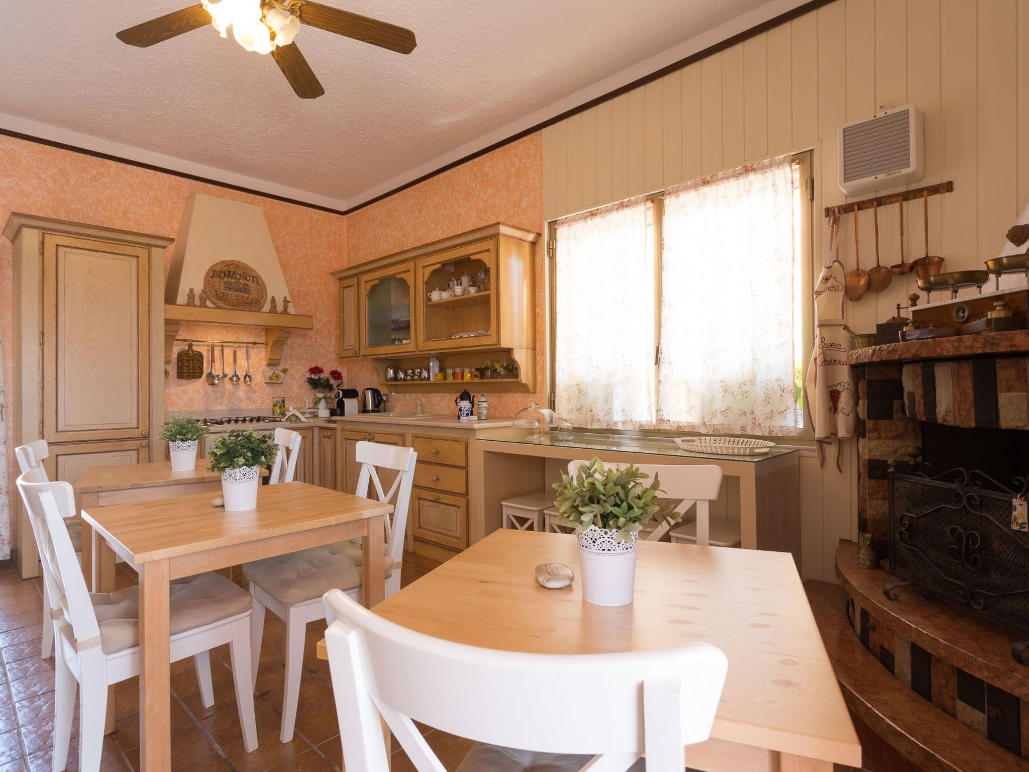 Angenehmes Haus mit privatem Pool-Binnen