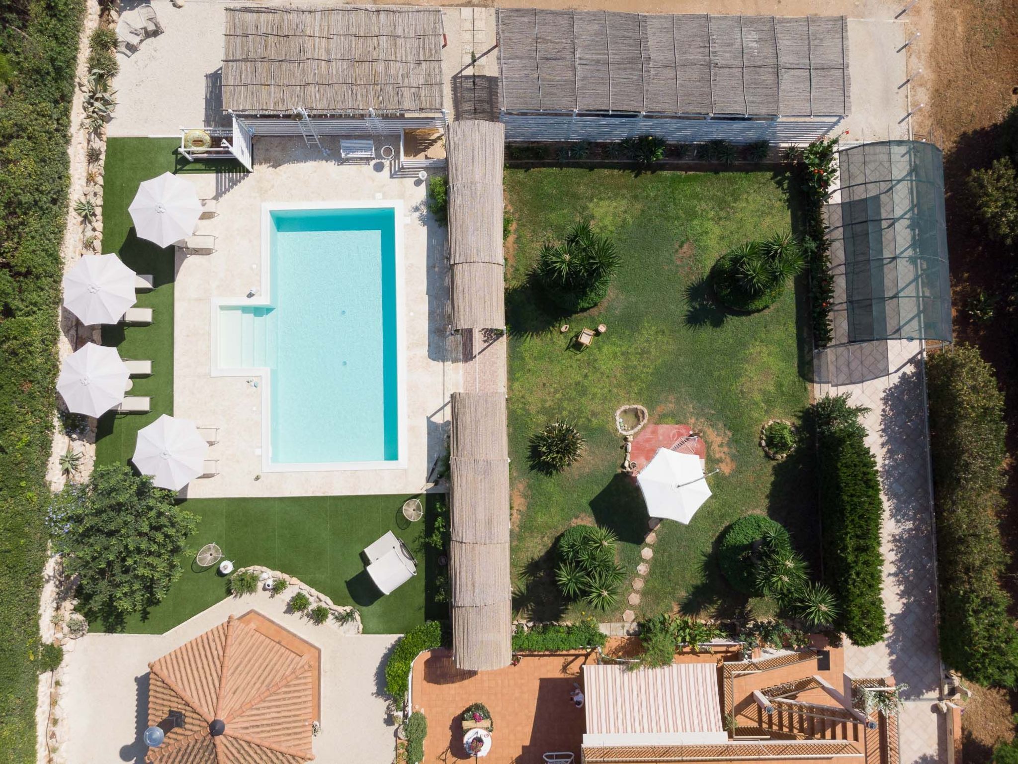 Angenehmes Haus mit privatem Pool-Binnen