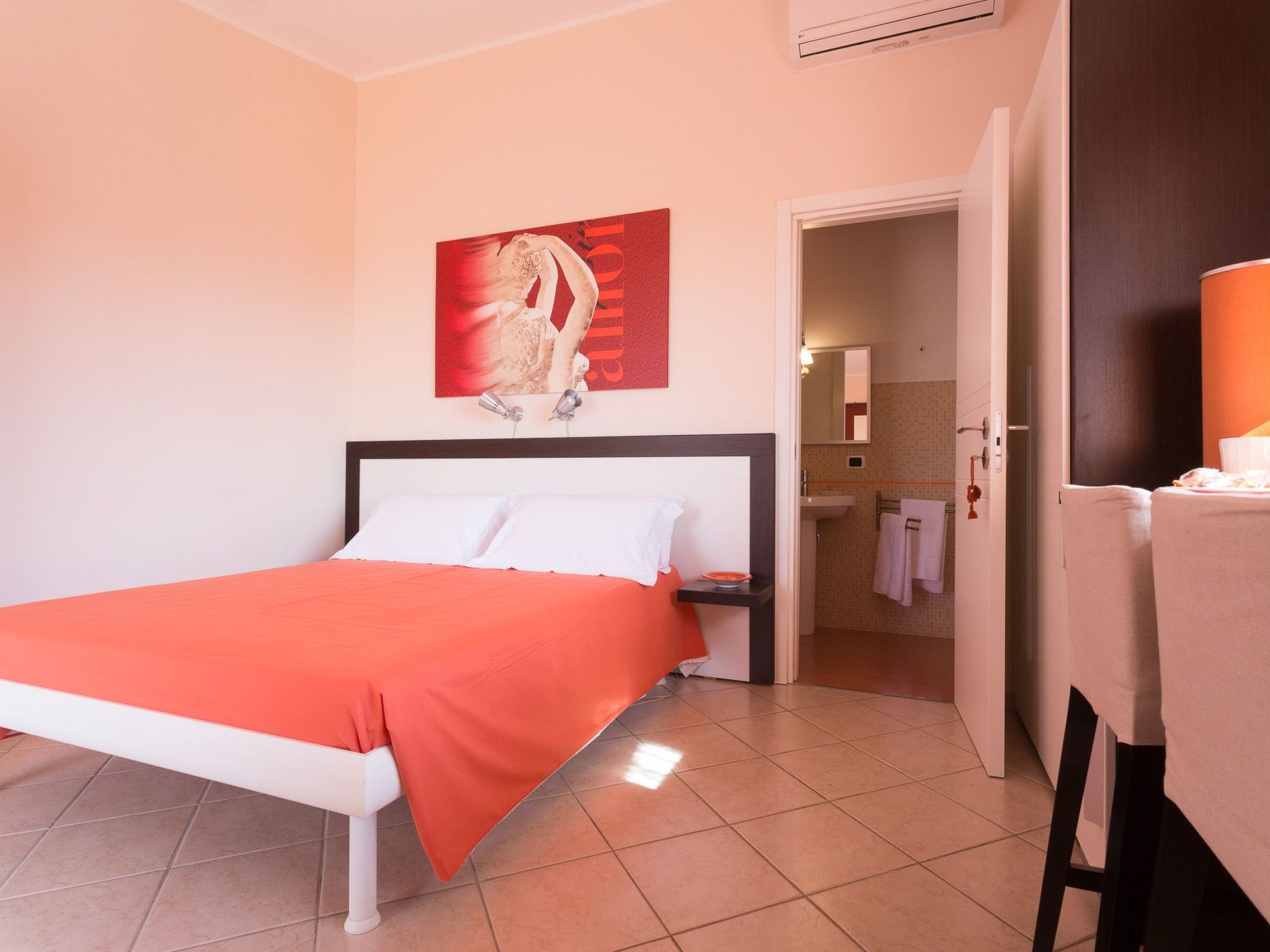 Angenehmes Haus mit privatem Pool-Binnen