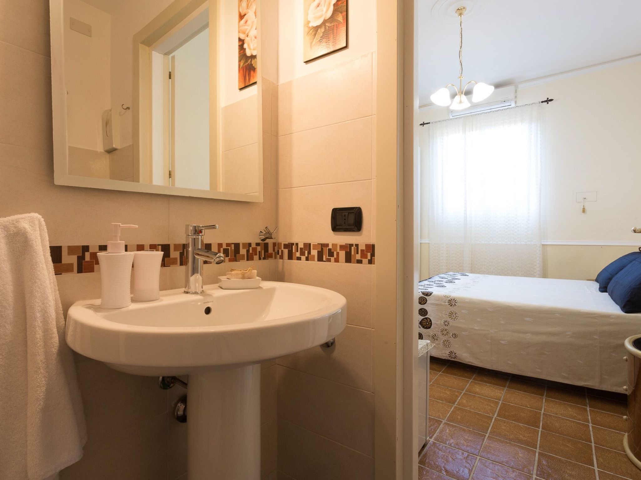 Angenehmes Haus mit privatem Pool-Binnen