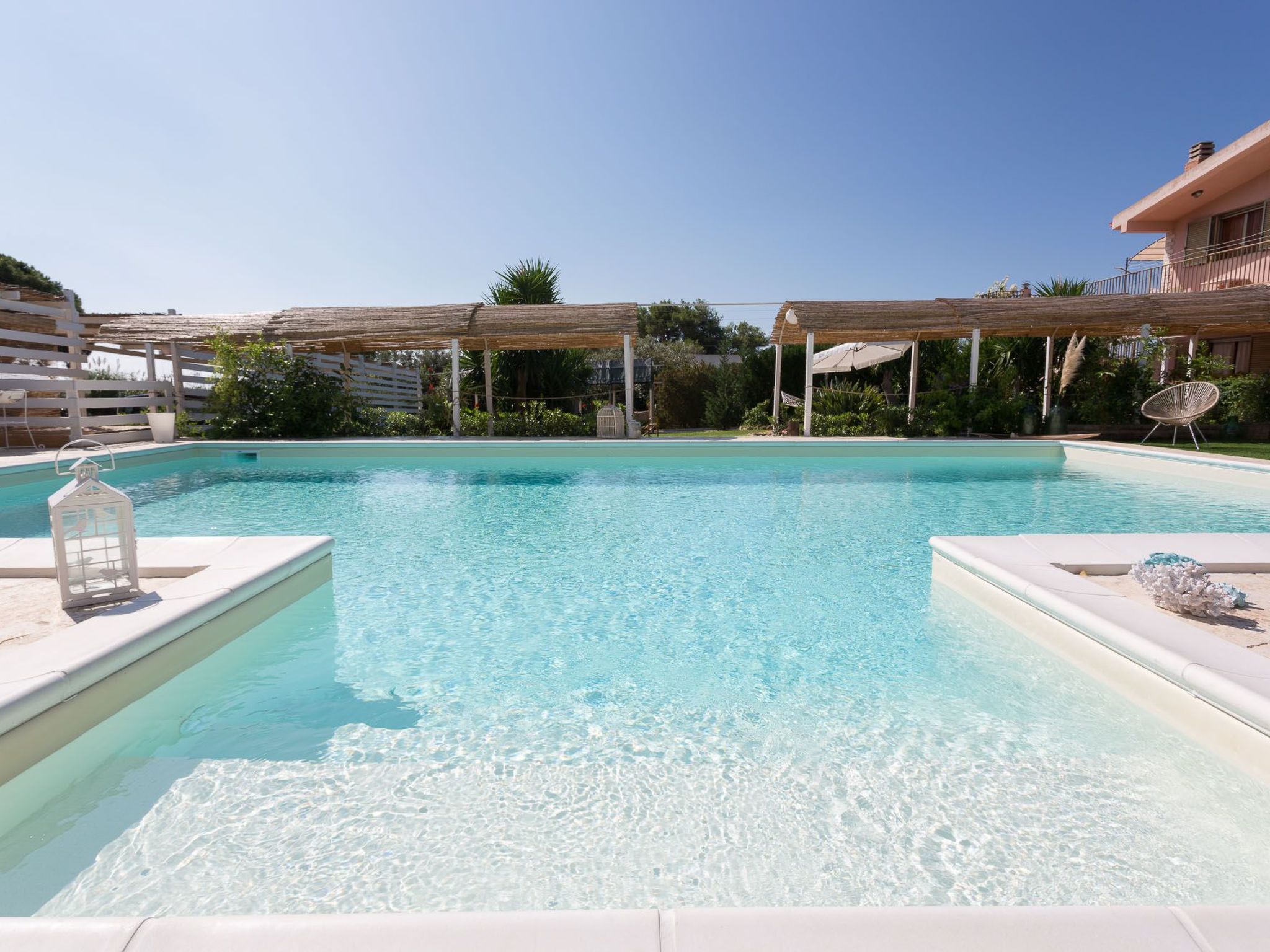 Angenehmes Haus mit privatem Pool-Binnen