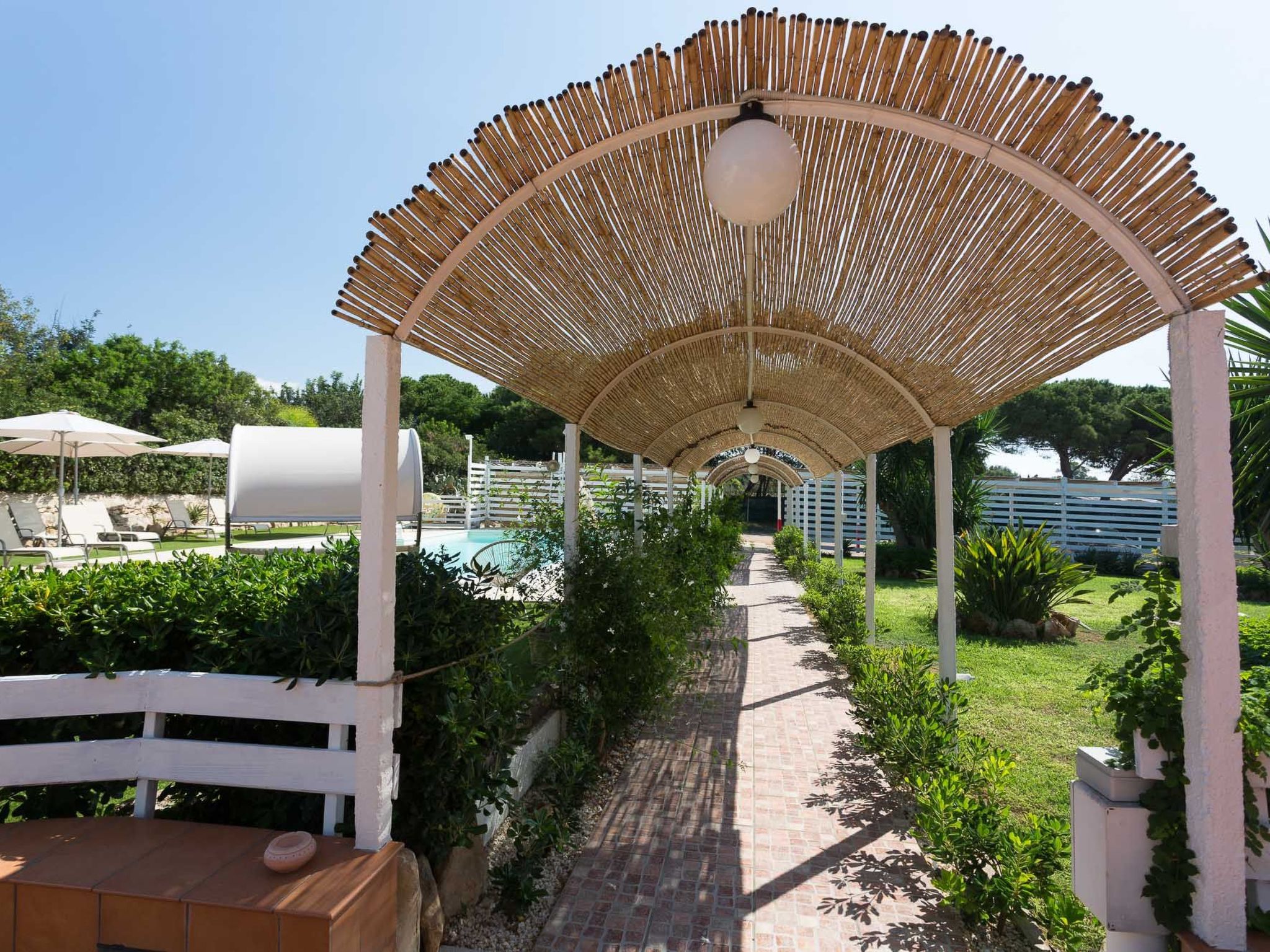 Angenehmes Haus mit privatem Pool-Binnen