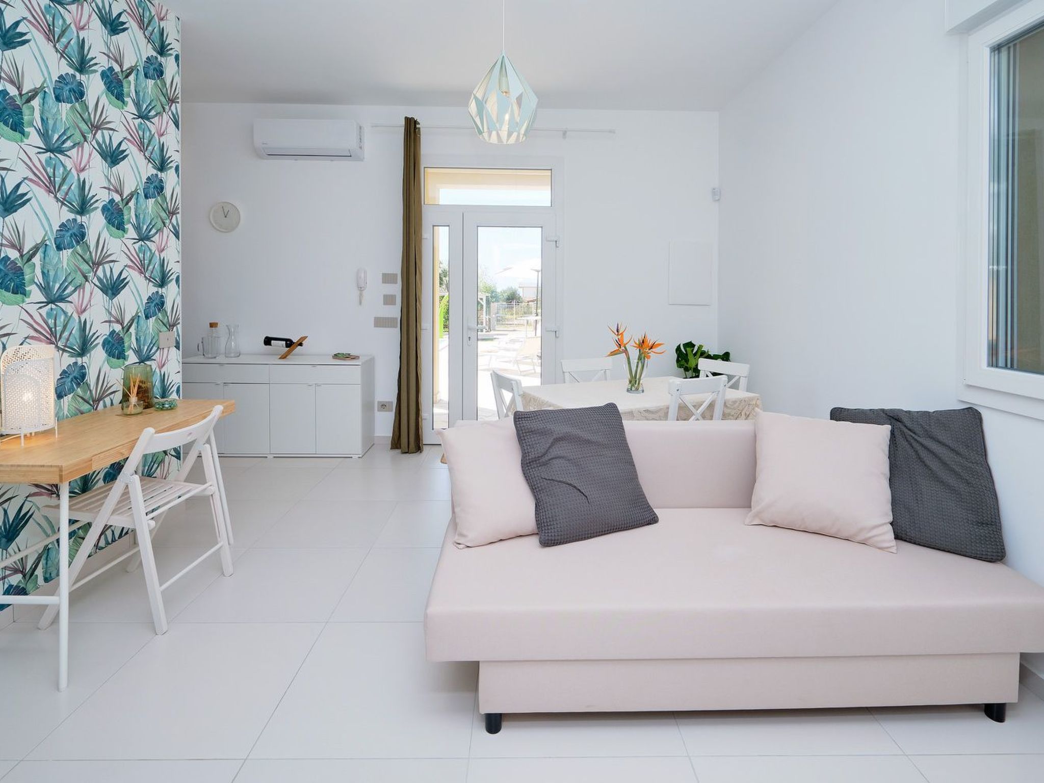 Villa Teti, mit Schwimmbad und in der Nähe des Strandes-Inside