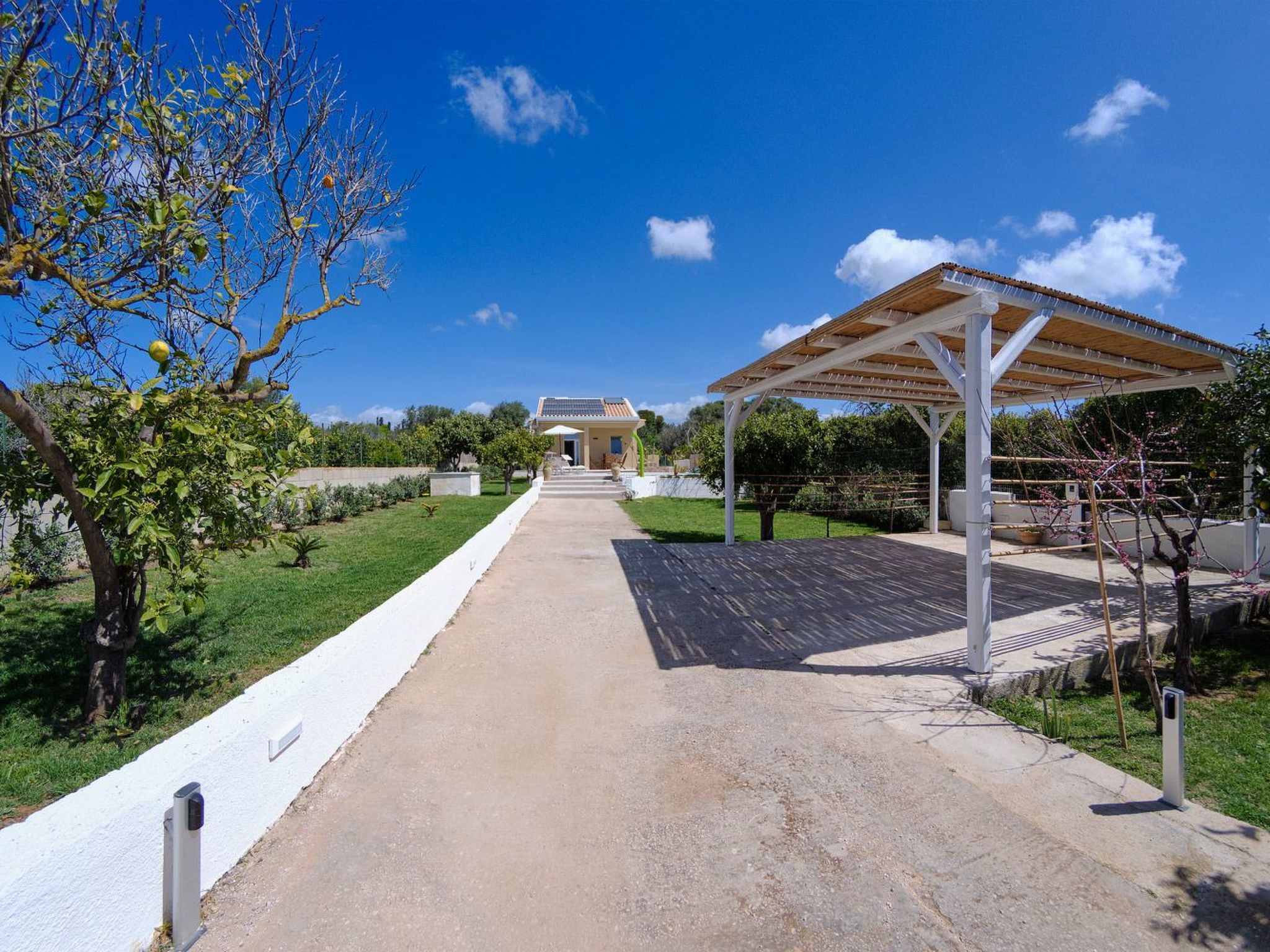 Villa Teti, mit Schwimmbad und in der Nähe des Strandes-Inside
