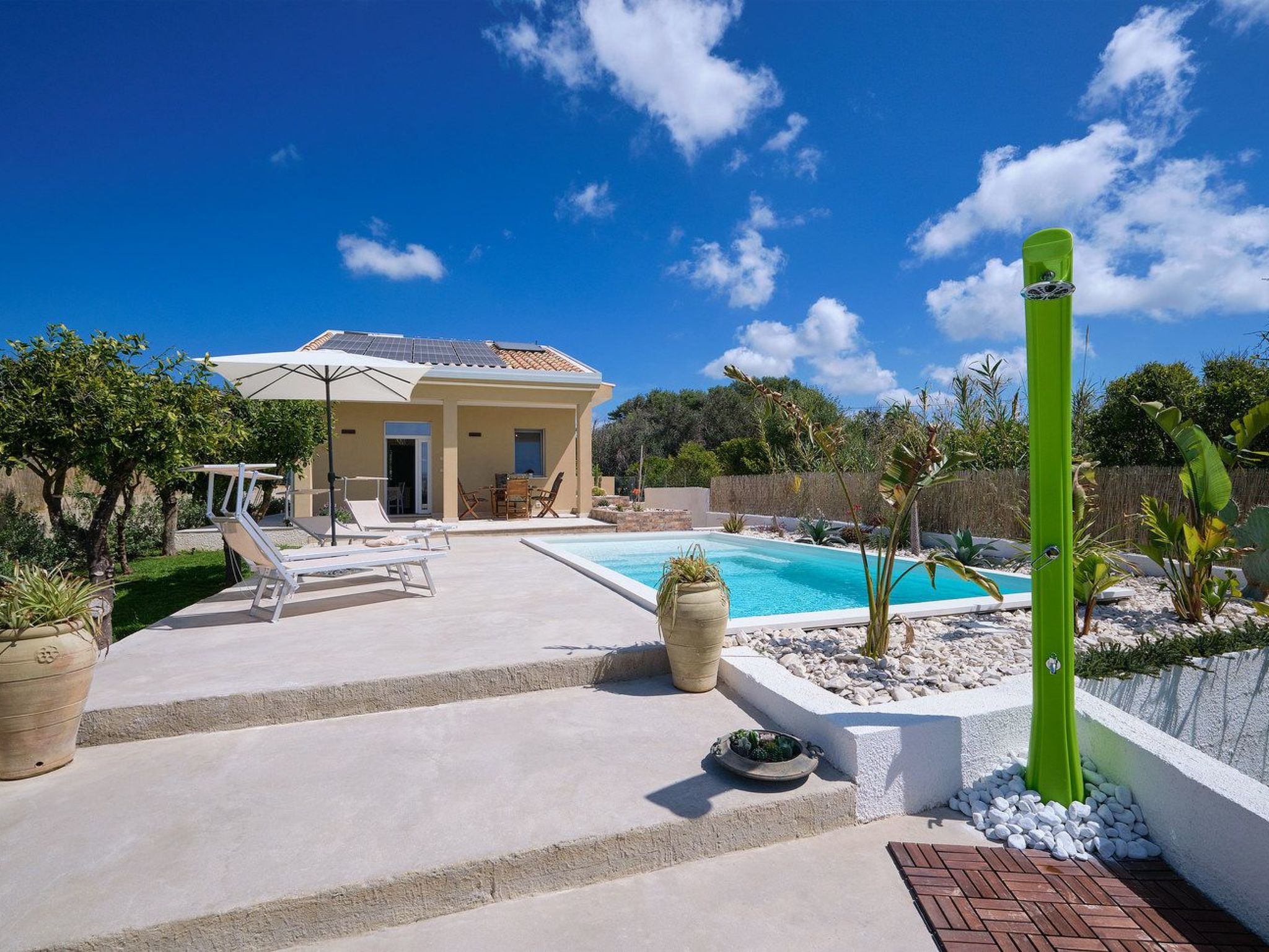 Villa Teti, mit Schwimmbad und in der Nähe des Strandes-Inside