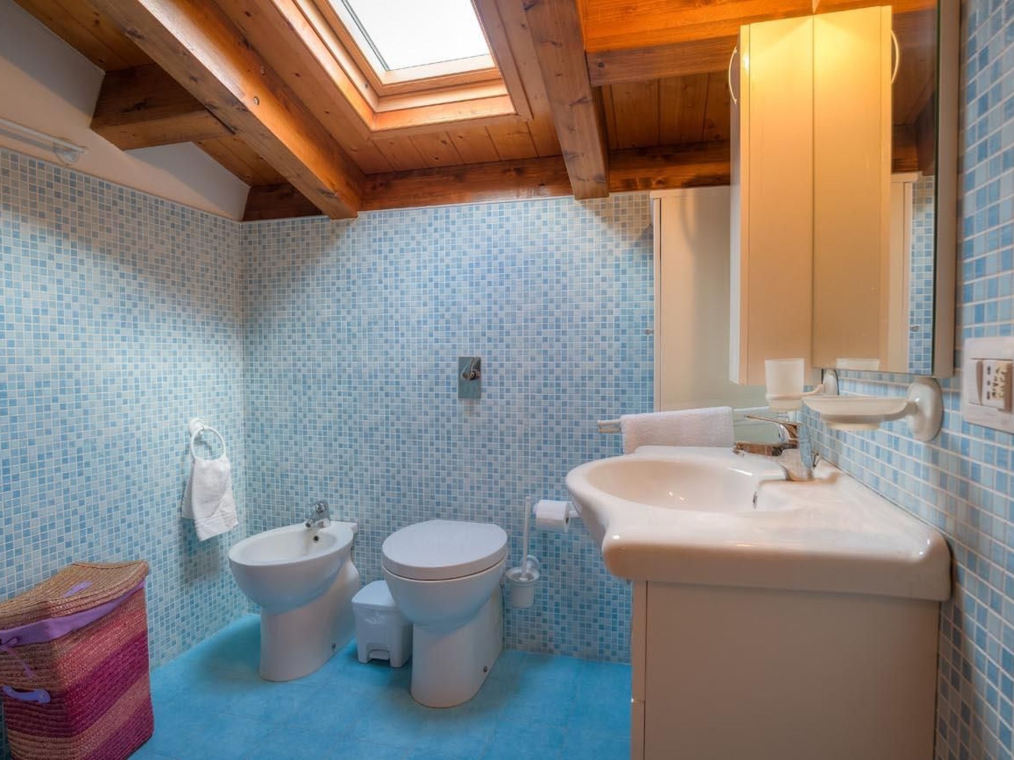 Agamennone, Wohnung 20 Meter vom Meer entfernt mit einer möblierten Terrasse.-Inside