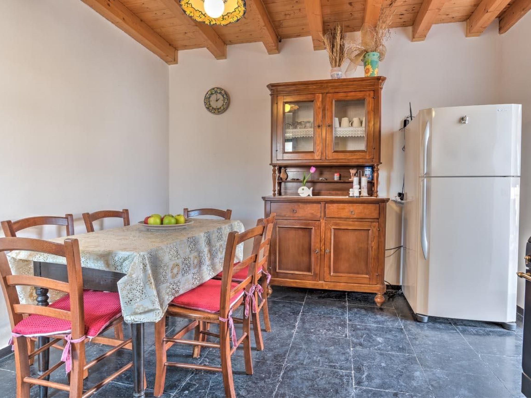 Agamennone, Wohnung 20 Meter vom Meer entfernt mit einer möblierten Terrasse.-Inside