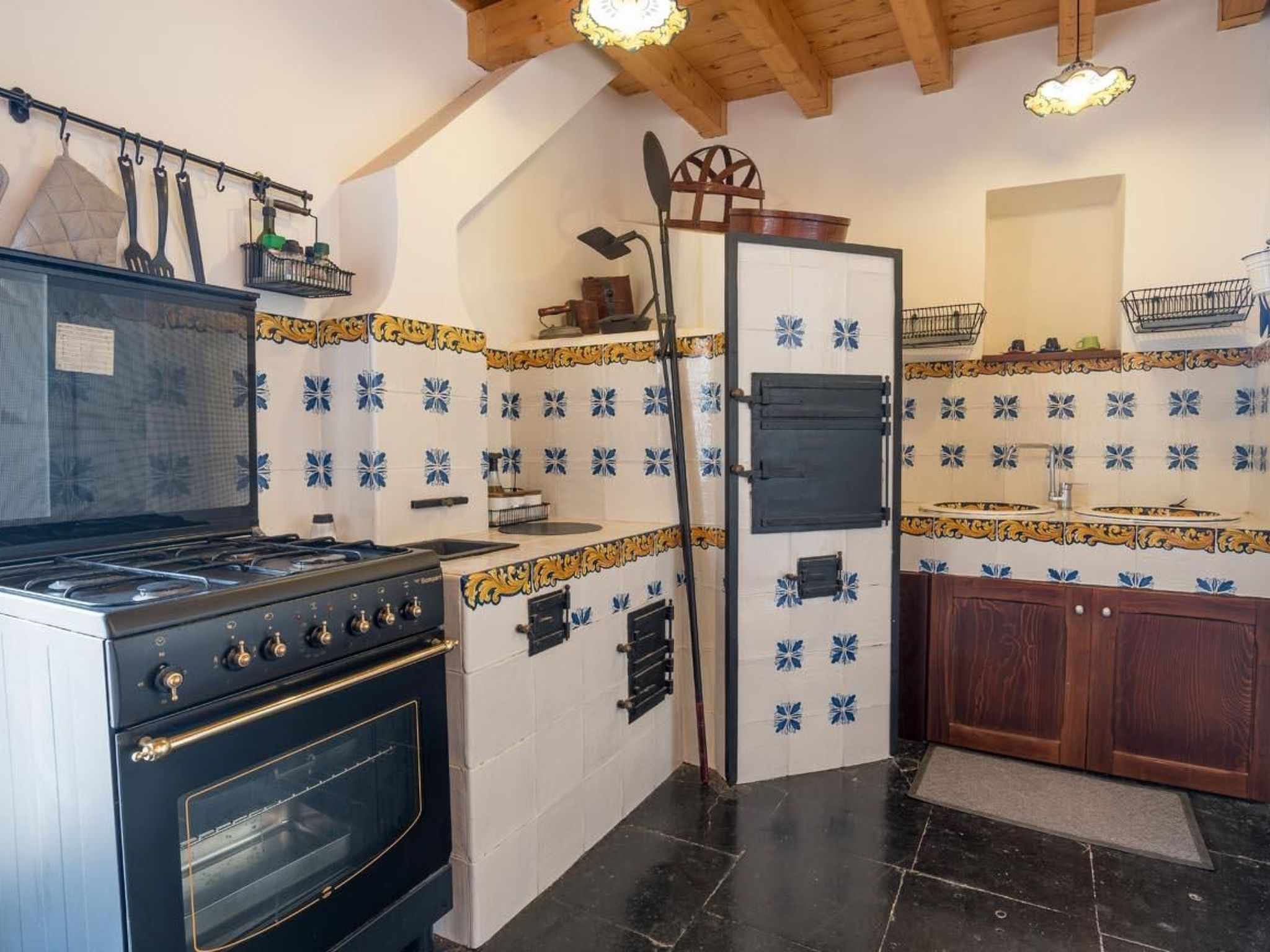 Agamennone, Wohnung 20 Meter vom Meer entfernt mit einer möblierten Terrasse.-Inside