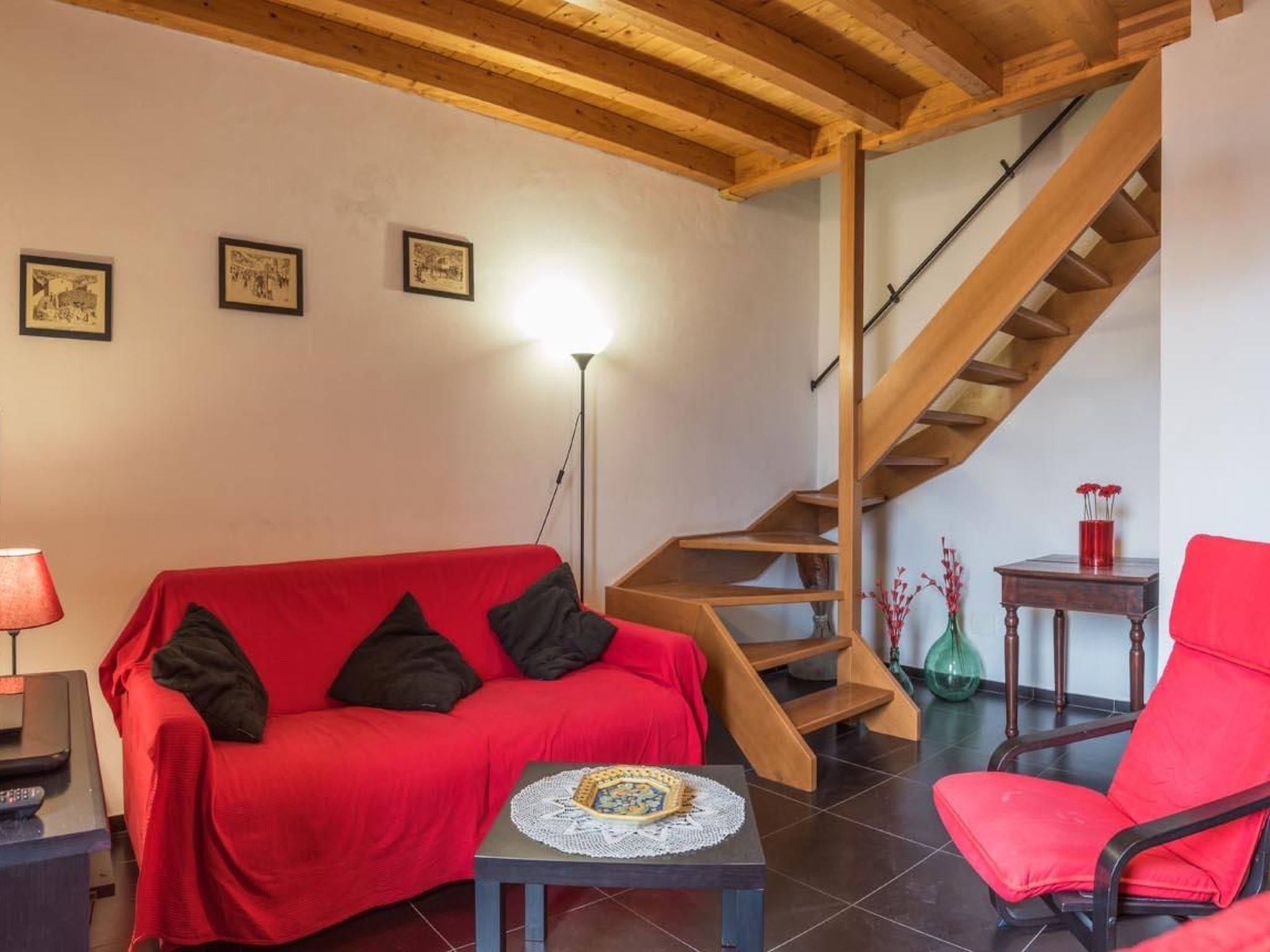 Agamennone, Wohnung 20 Meter vom Meer entfernt mit einer möblierten Terrasse.-Inside