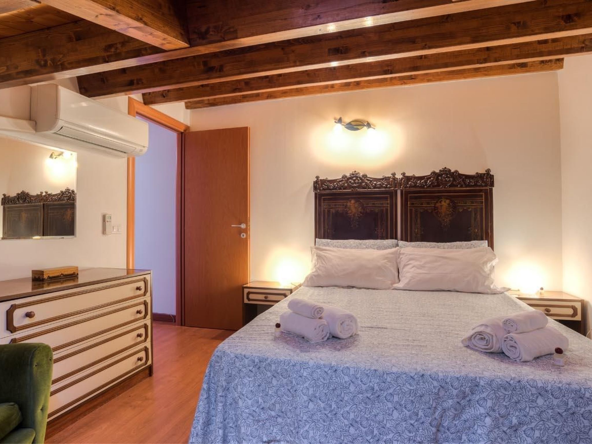 Agamennone, Wohnung 20 Meter vom Meer entfernt mit einer möblierten Terrasse.-Inside