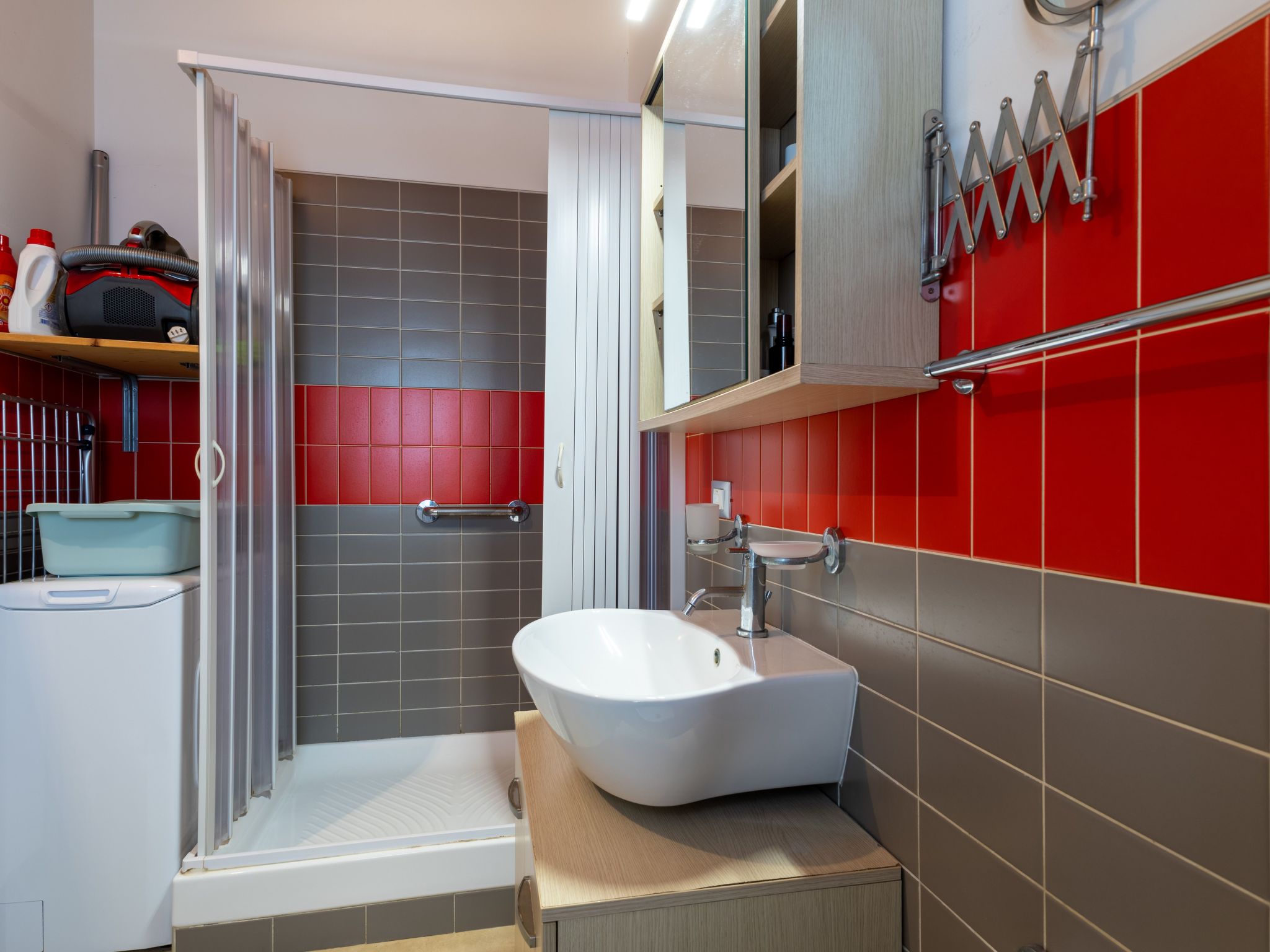 Charmantes Zimmer im Dachgeschoss mit Terrasse mit Meerblick.-Binnen