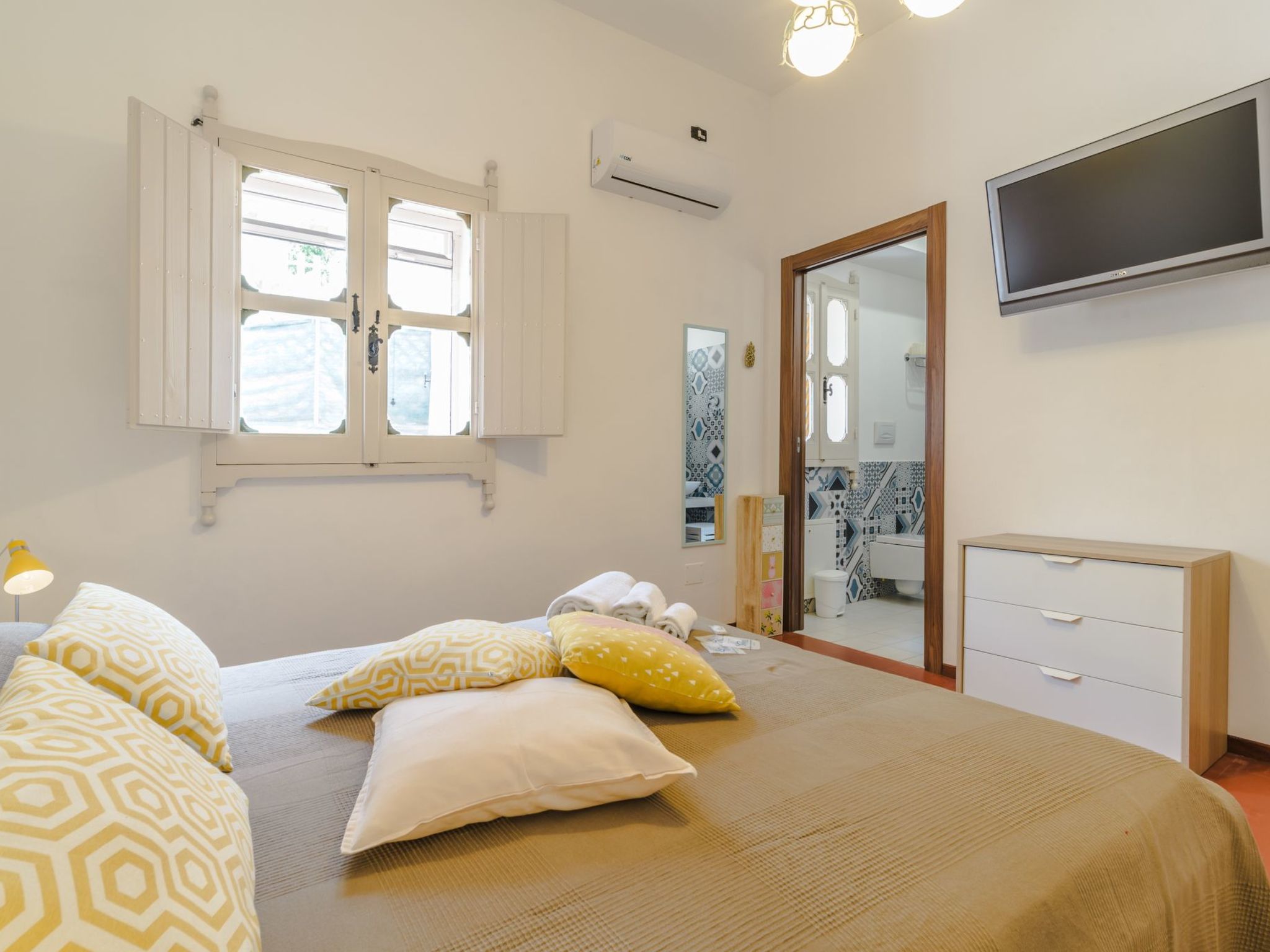 Villa am Sandstrand von Punta Secca-Inside