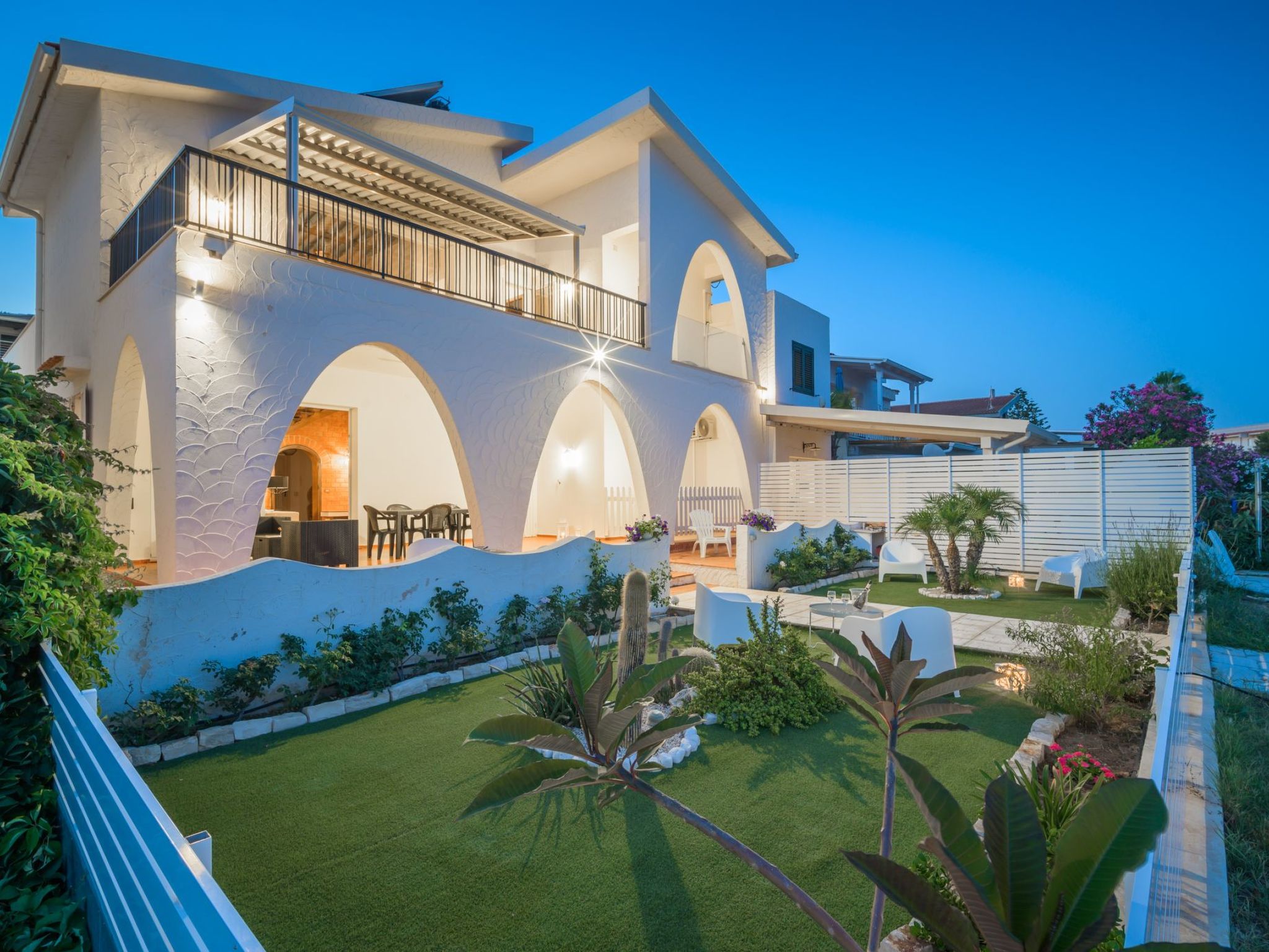 Villa am Sandstrand von Punta Secca-Inside