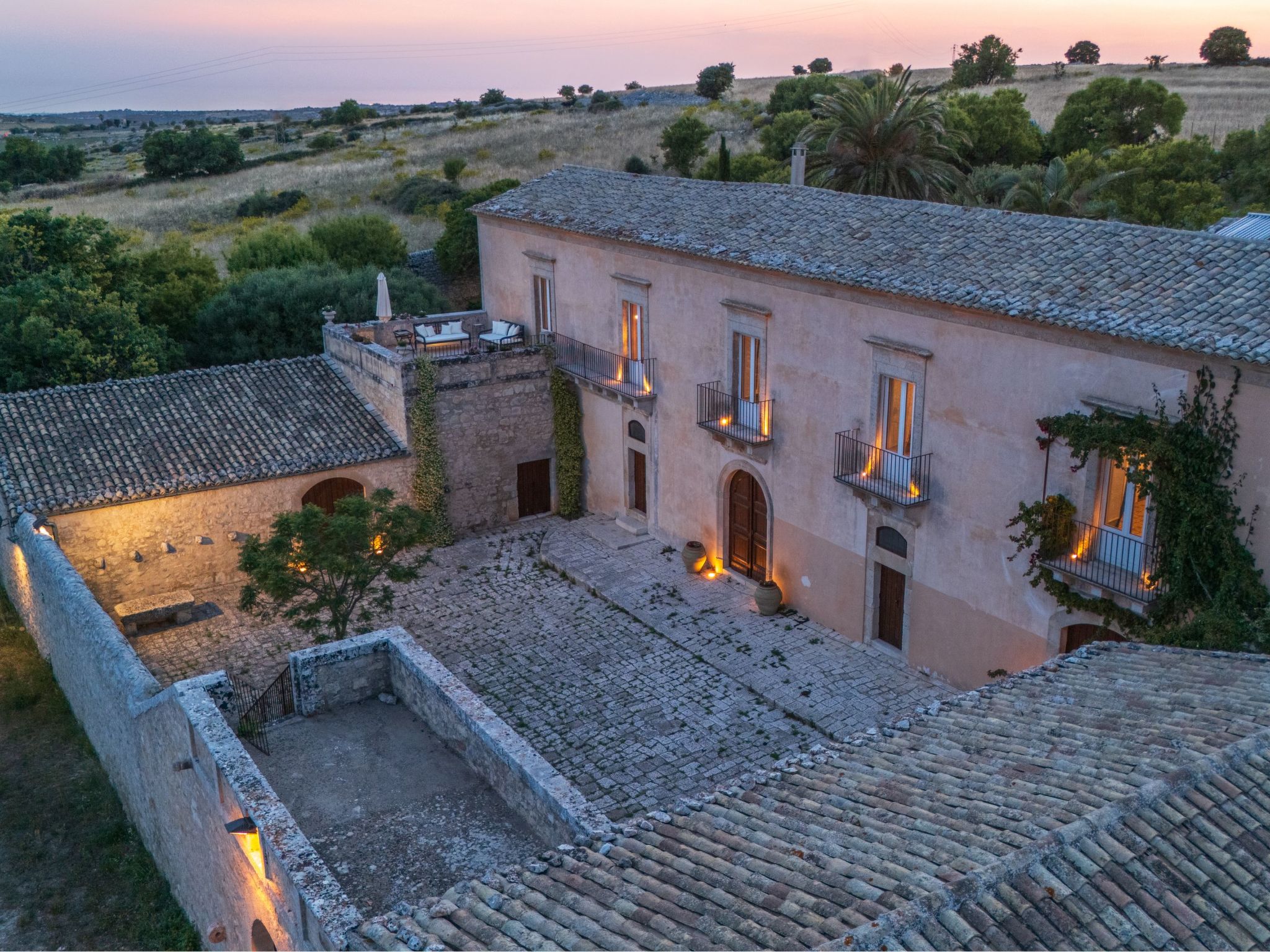 Scifazzo, typisch sizilianische Villa mit Swimmingpool-Binnen
