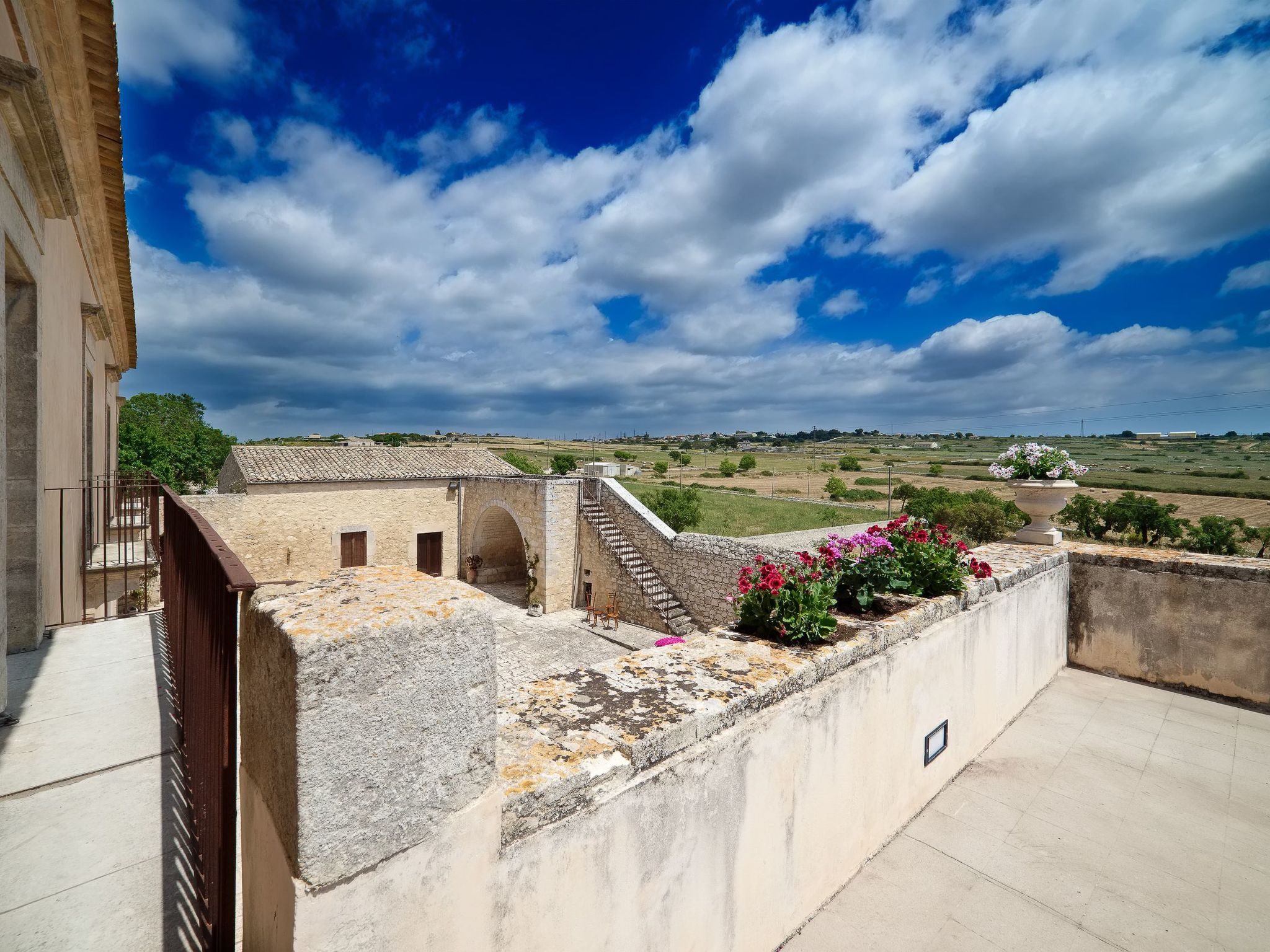 Scifazzo, typisch sizilianische Villa mit Swimmingpool-Binnen