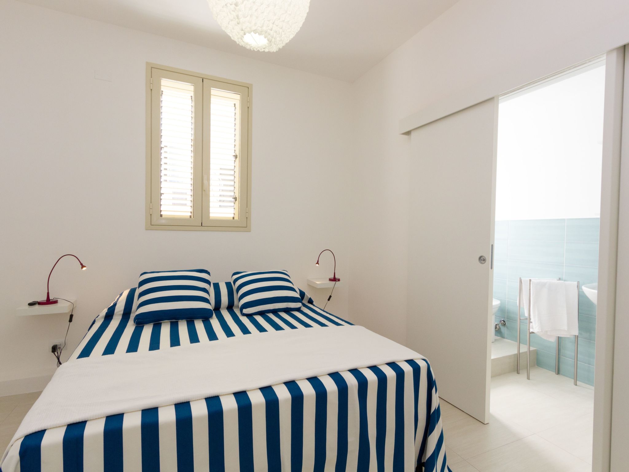 Talete, im Zentrum 40 m vom Strand entfernt-Inside