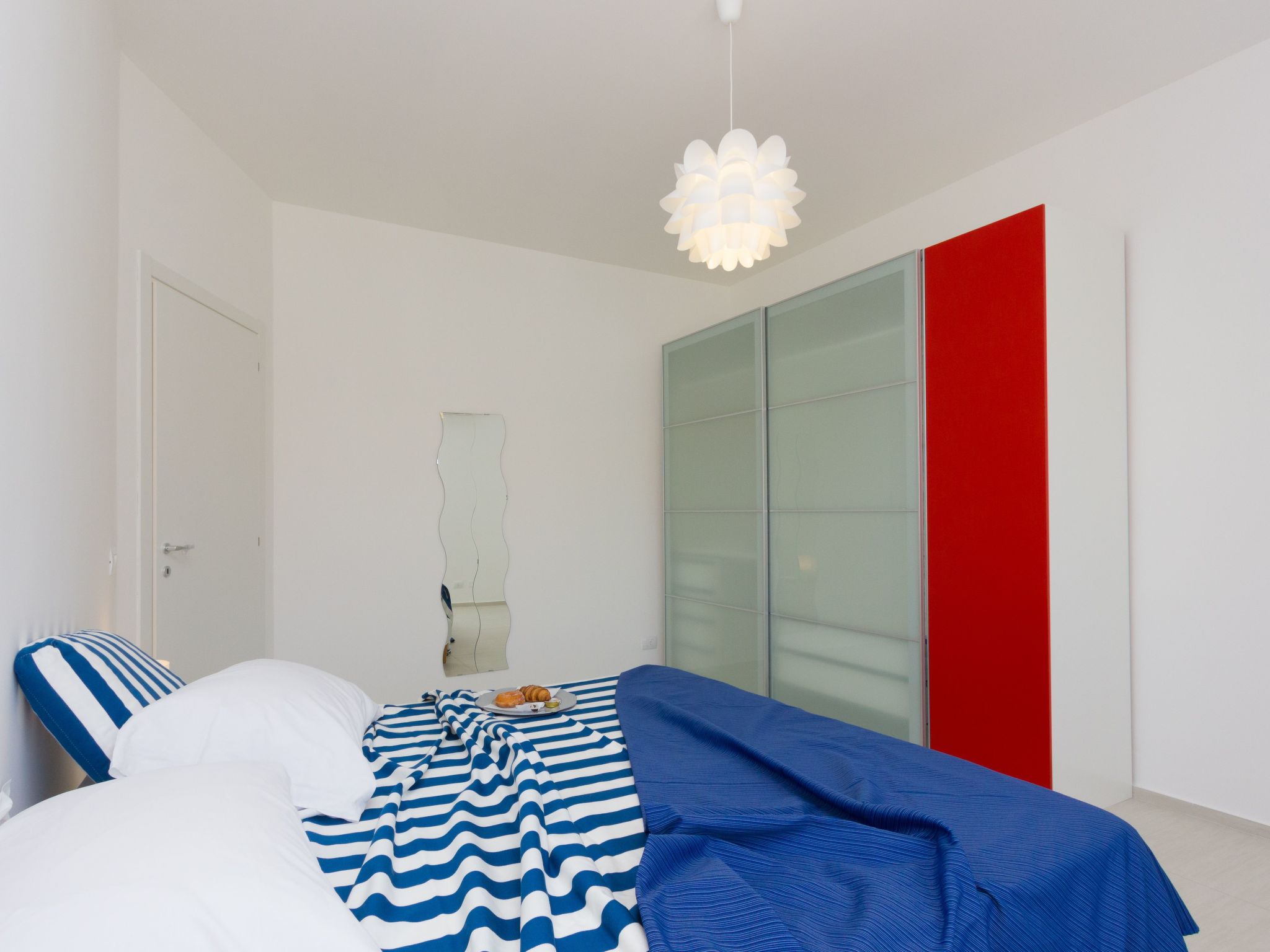 Talete, im Zentrum 40 m vom Strand entfernt-Inside