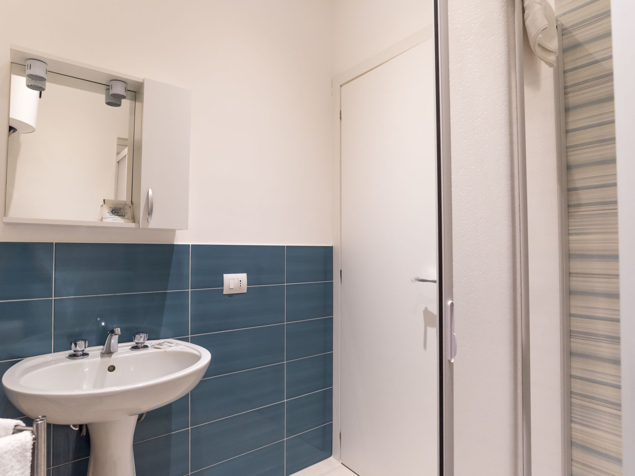 Talete, im Zentrum 40 m vom Strand entfernt-Inside