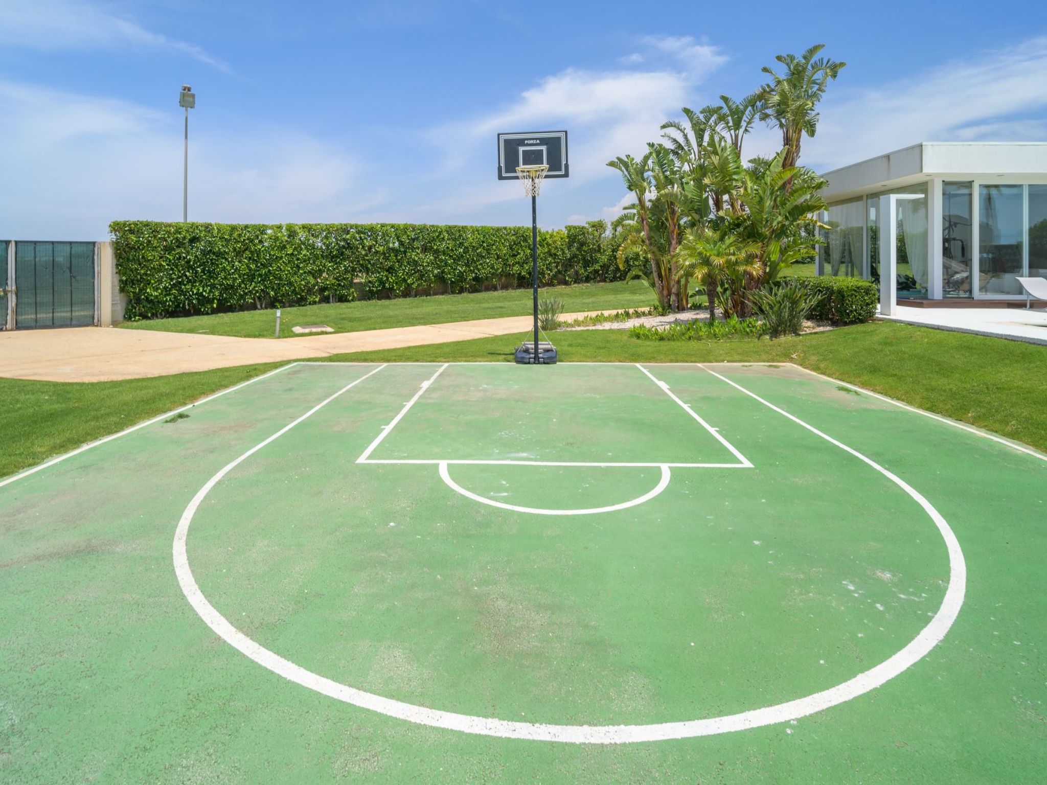Tolles Ferienhaus in Cerasella mit Großem Garten-Binnen