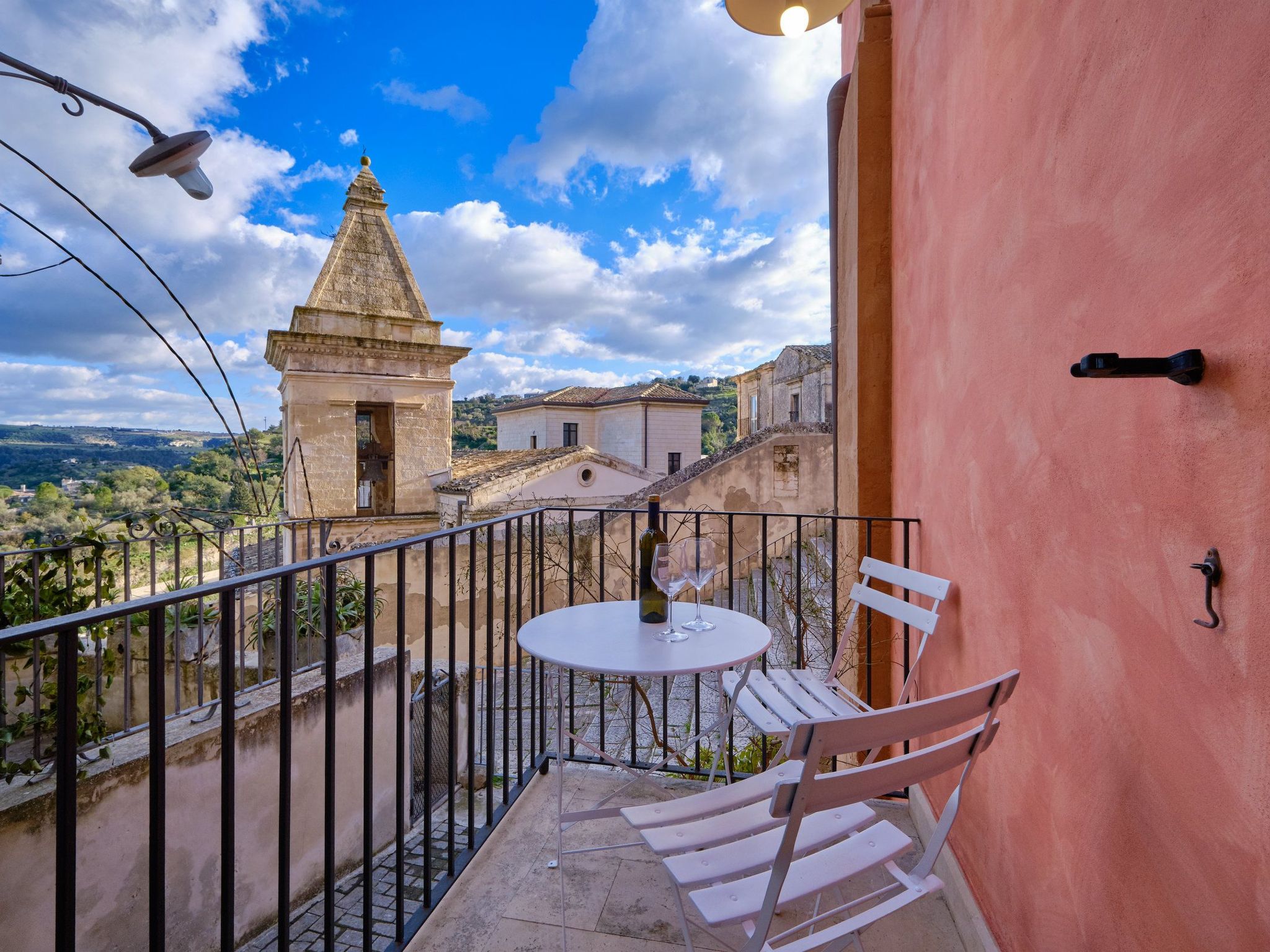 Raffo, Wohnung mit Aussicht in Ragusa Ibla-Image-tags.info