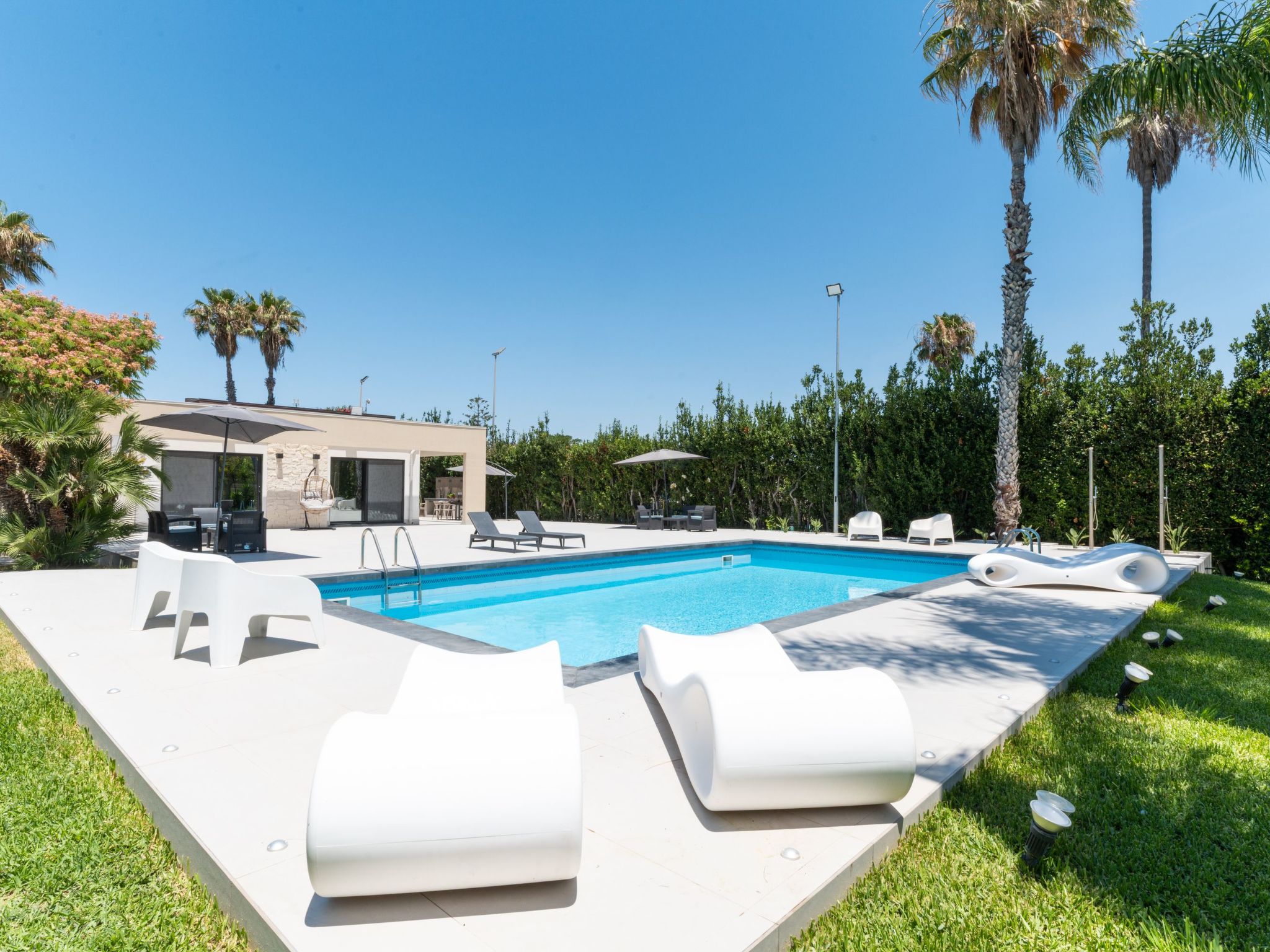 Nereide, Luxusvilla mit Pool am Meer-Drinnen