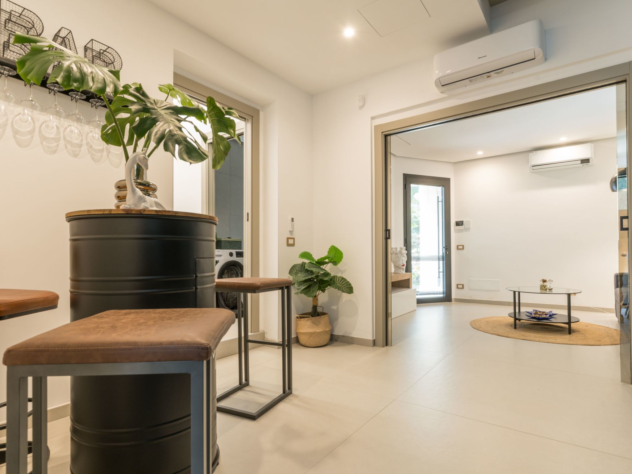 Nereide, Luxusvilla mit Pool am Meer-Drinnen