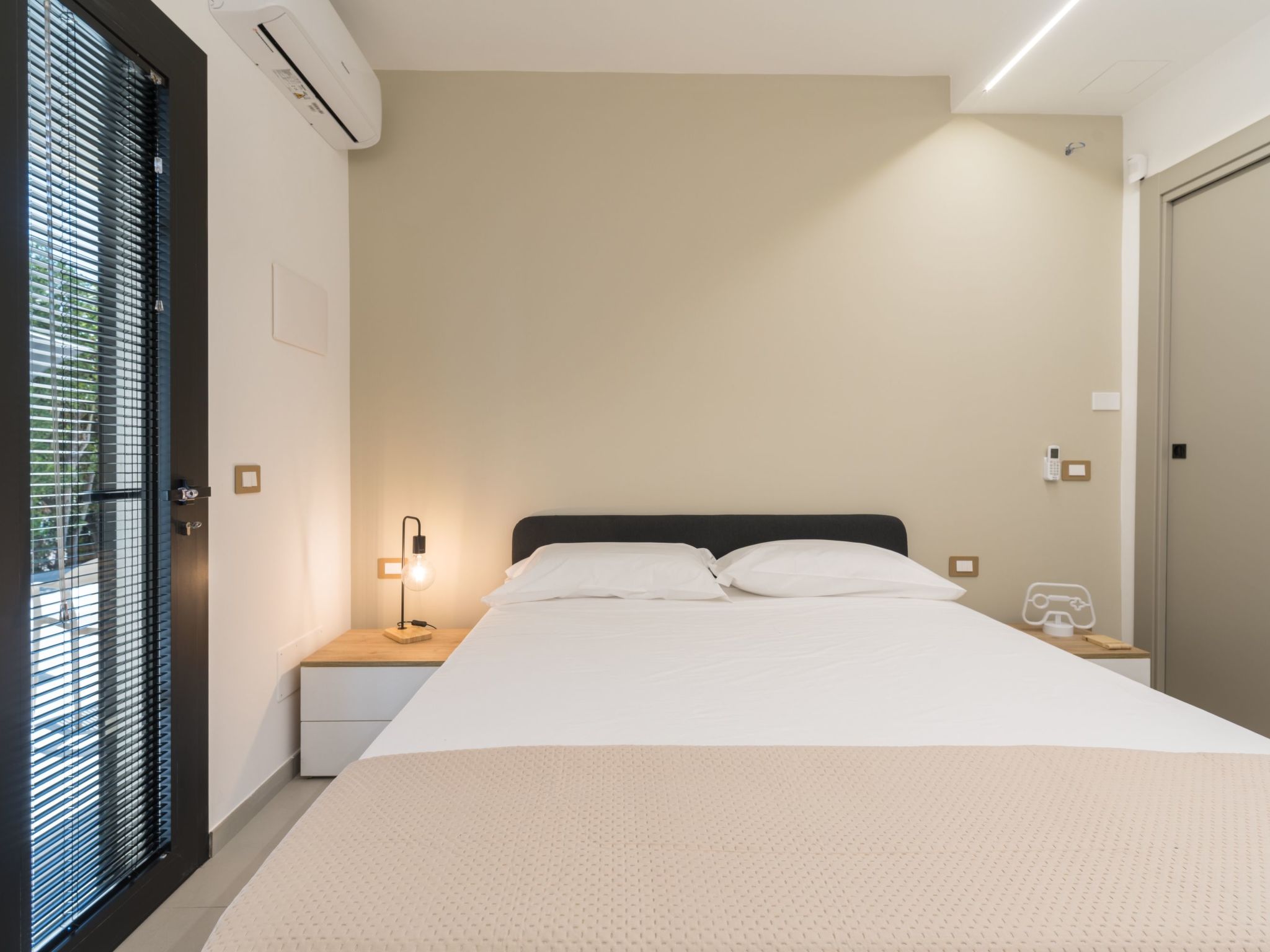 Nereide, Luxusvilla mit Pool am Meer-Drinnen