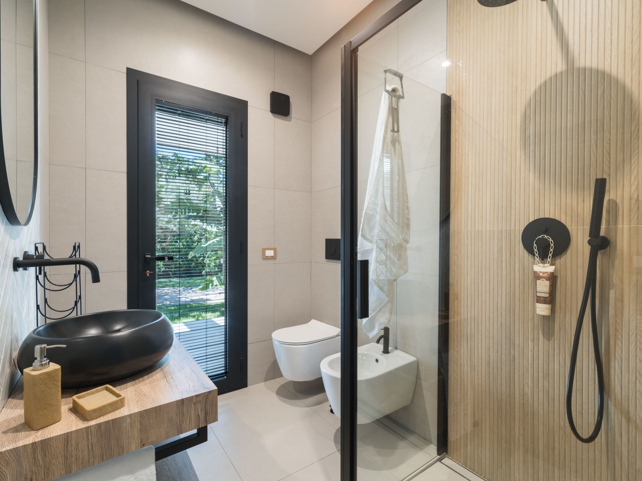 Nereide, Luxusvilla mit Pool am Meer-Drinnen