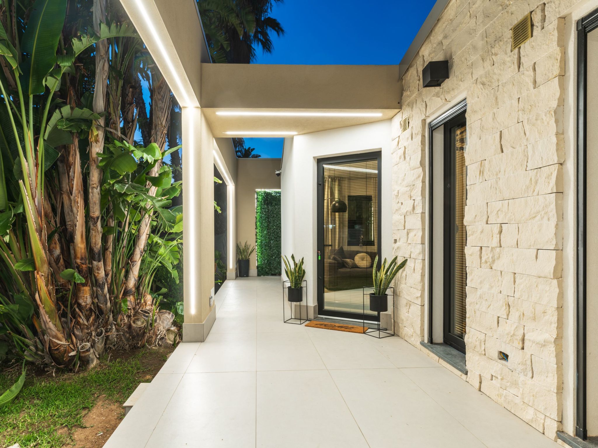 Nereide, Luxusvilla mit Pool am Meer-Drinnen