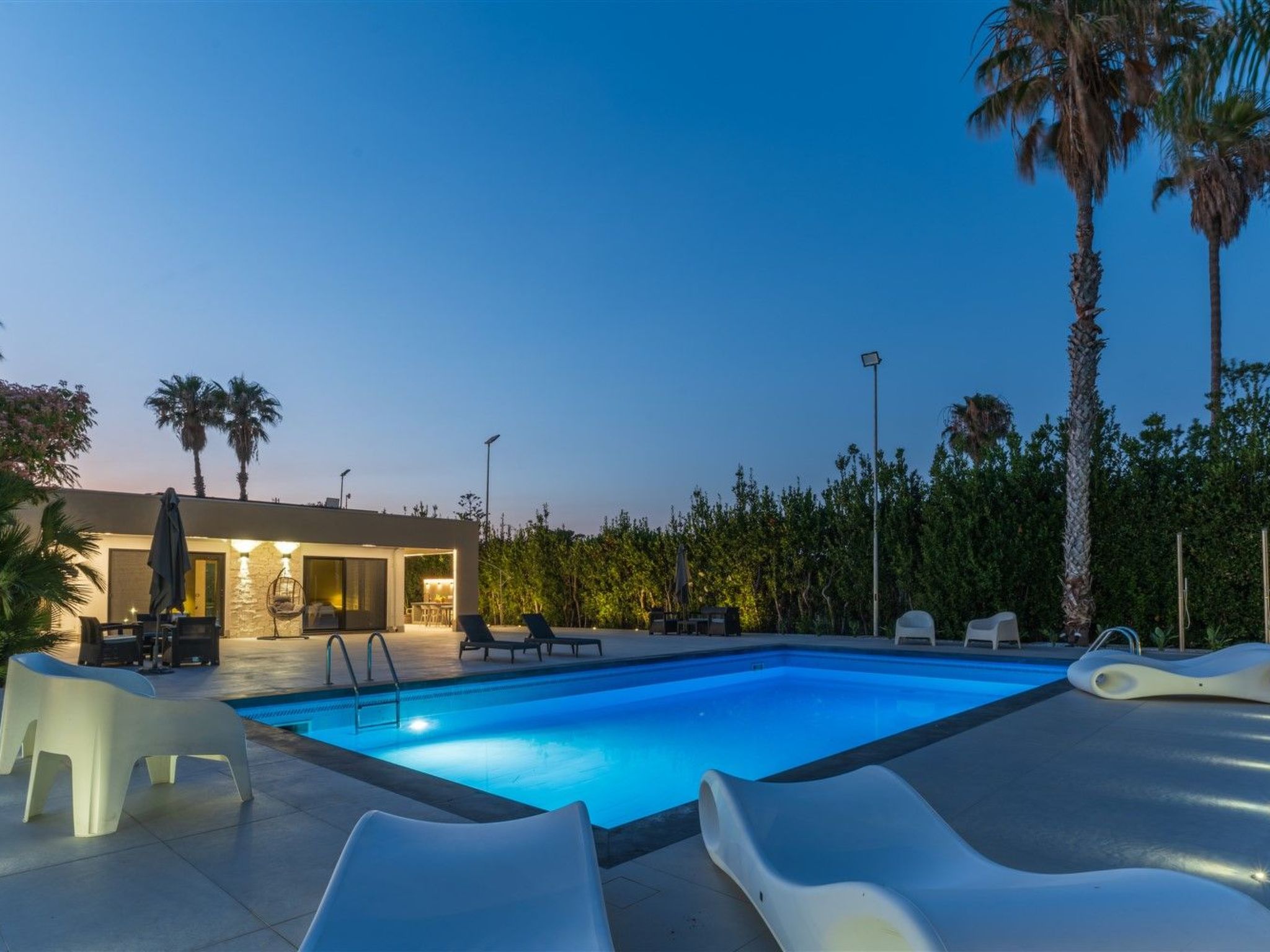 Nereide, Luxusvilla mit Pool am Meer-Drinnen