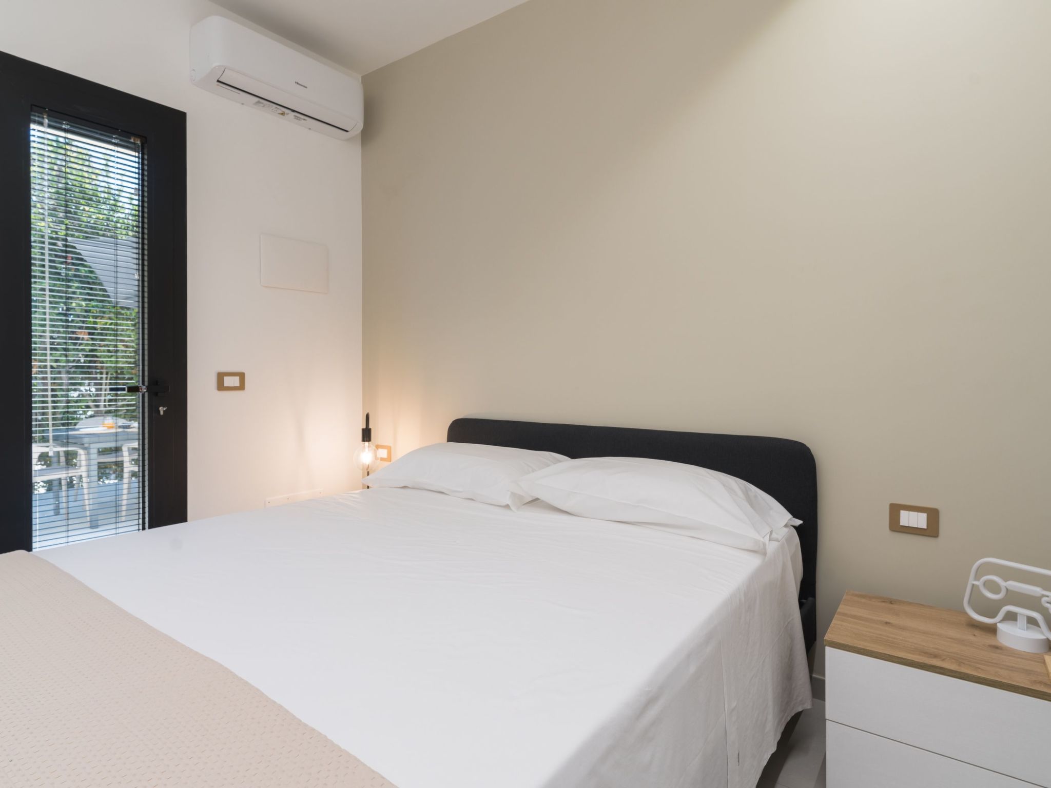 Nereide, Luxusvilla mit Pool am Meer-Drinnen