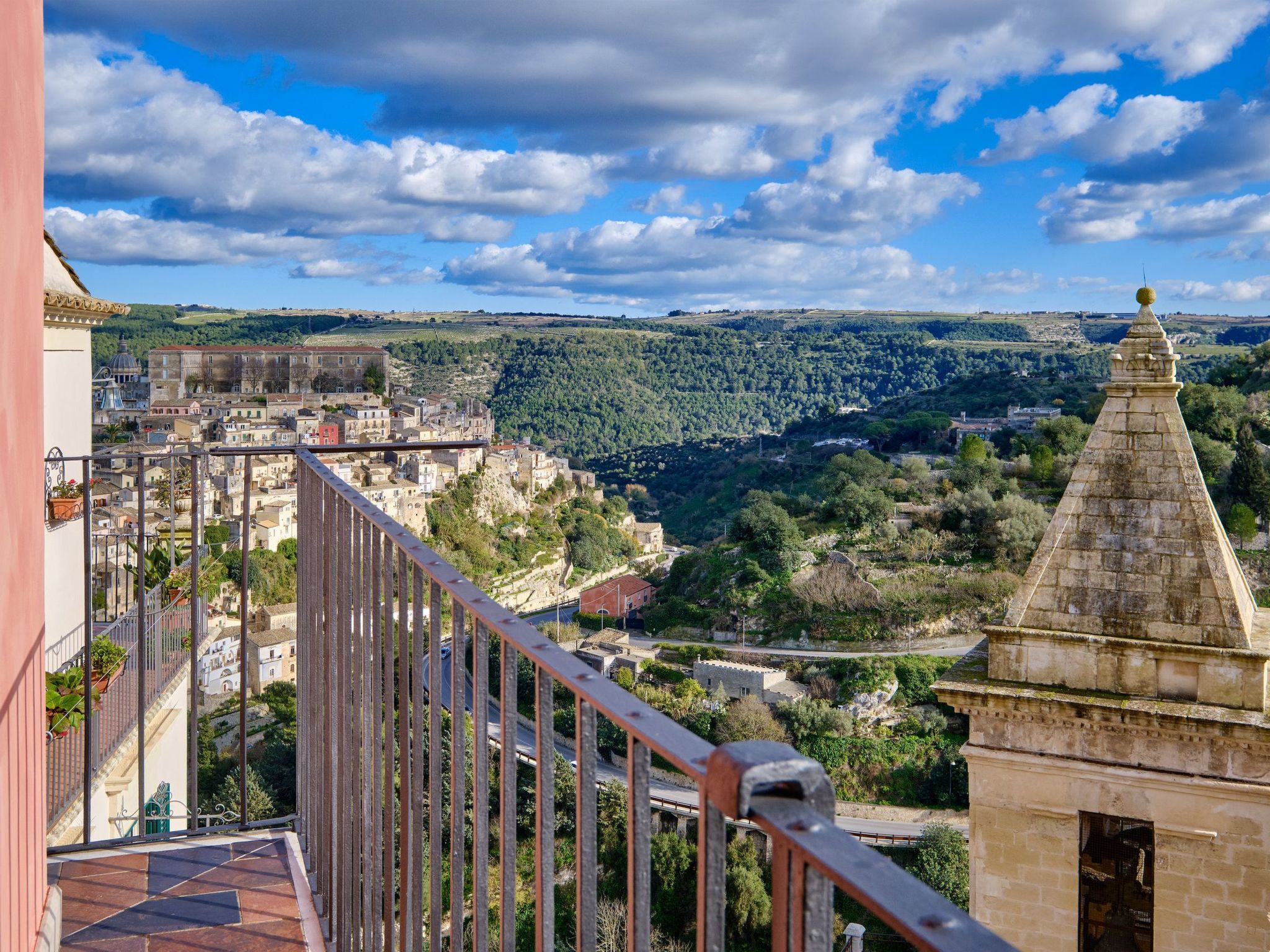 'Sette Cappelli-Image-tags.info