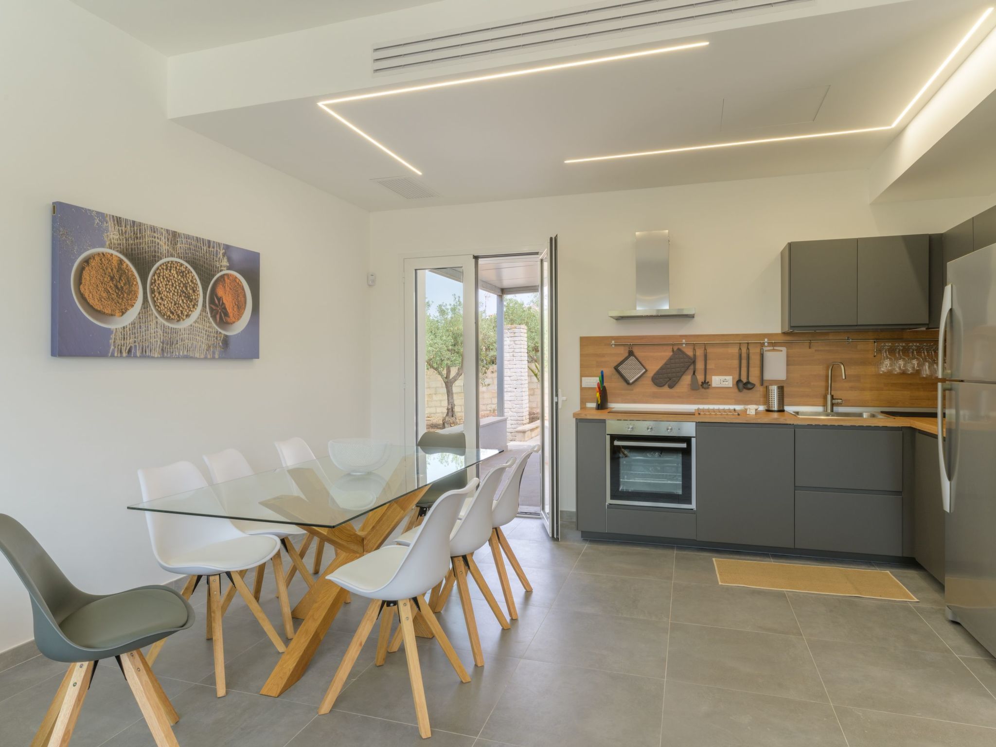 Thalìa, Villa mit Pool in Meeresnähe-Binnen