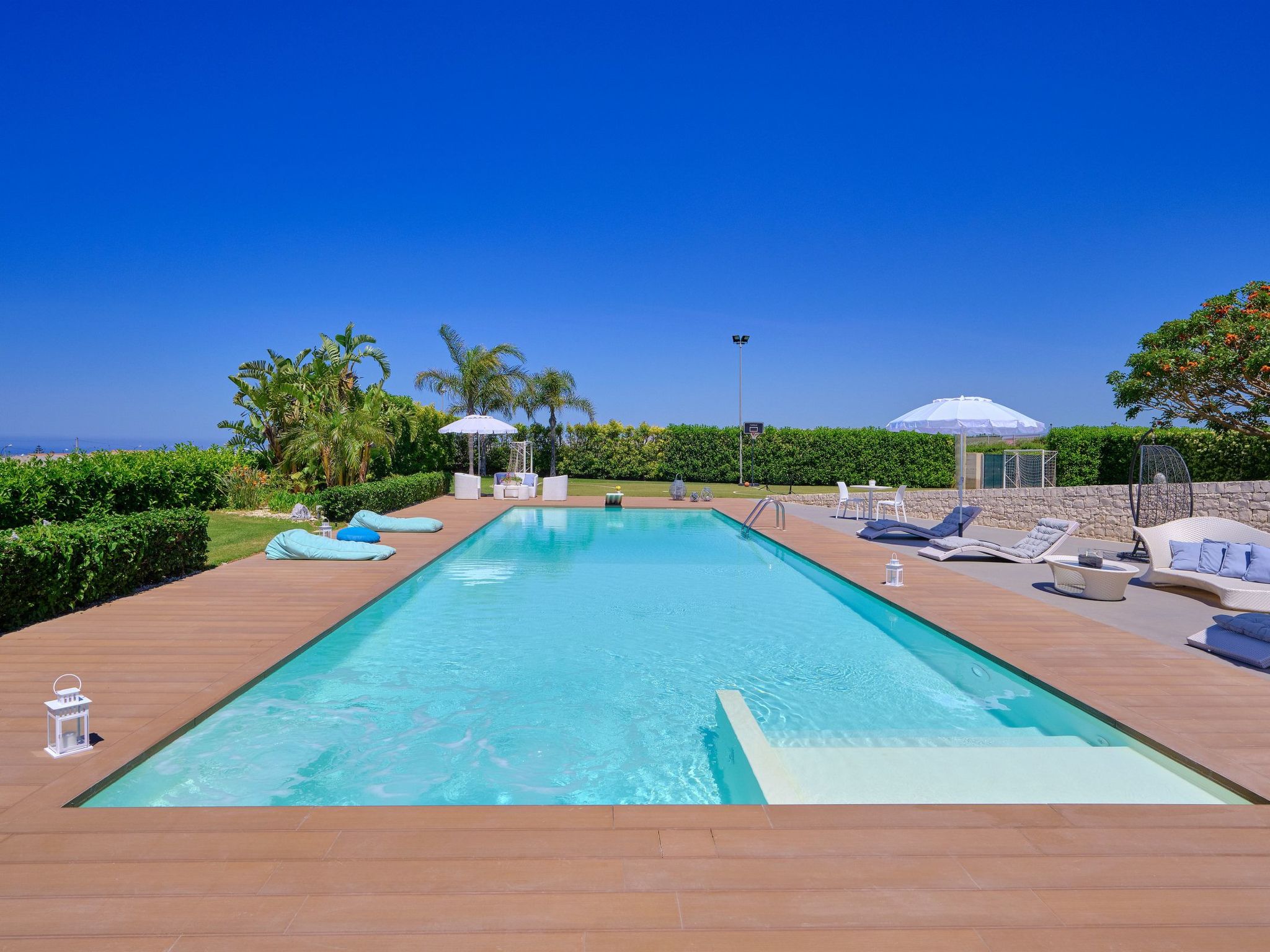 Anthea, Villa mit Pool und Fußball-Tennisplatz nur wenige Kilometer vom Strand-Binnen