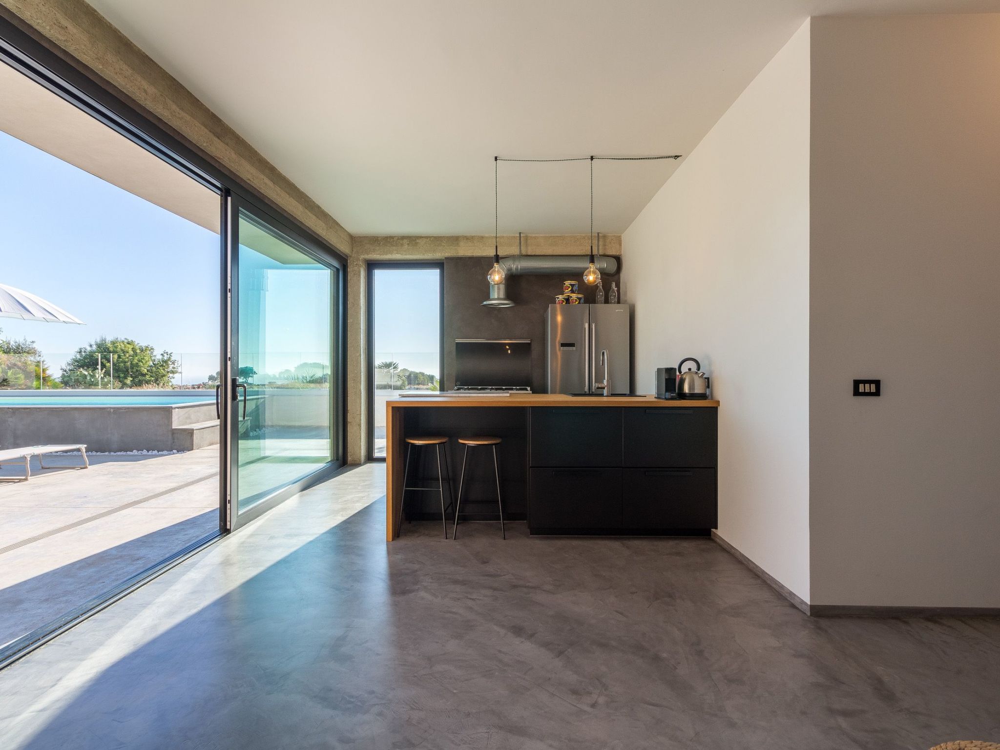 Demetra, moderne Villa mit Pool und Meerblick-Binnen