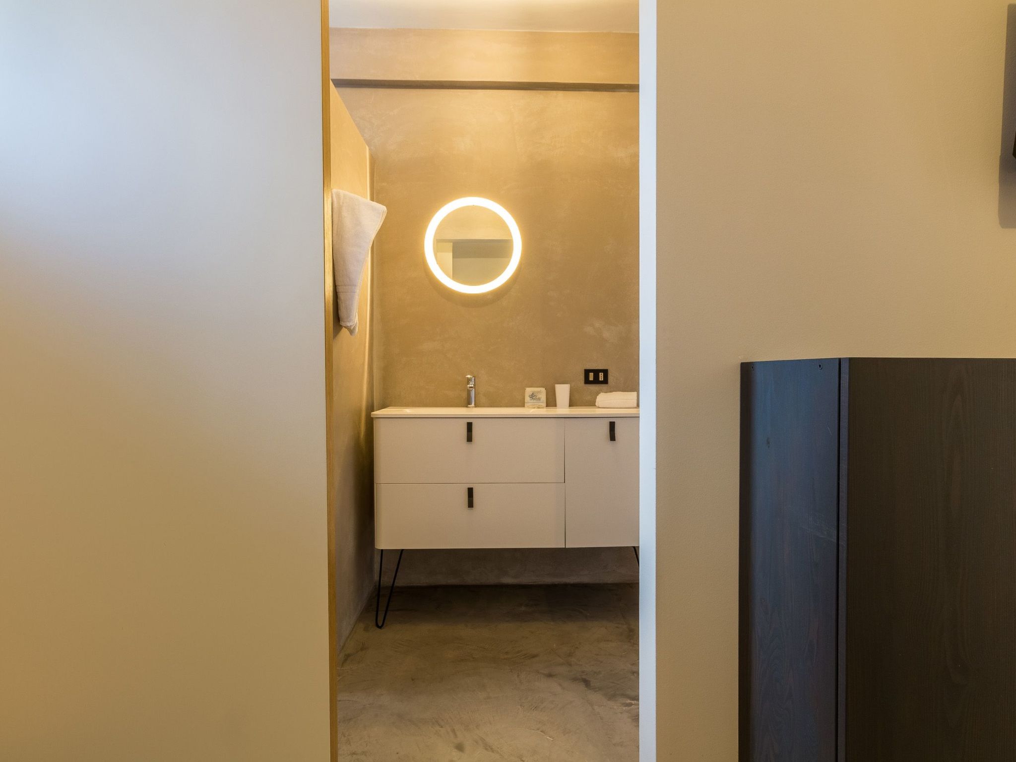 Demetra, moderne Villa mit Pool und Meerblick-Binnen