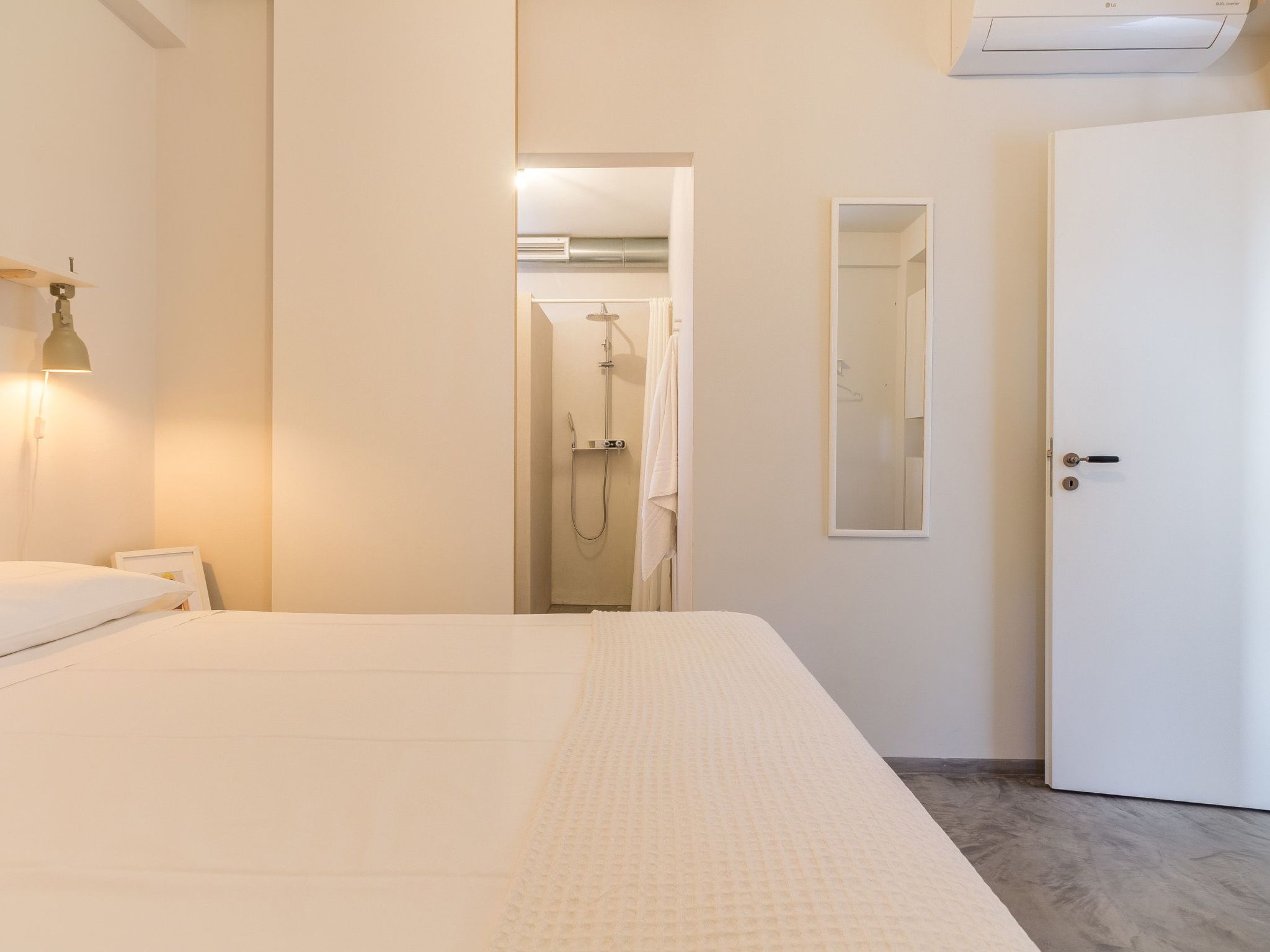 Demetra, moderne Villa mit Pool und Meerblick-Binnen