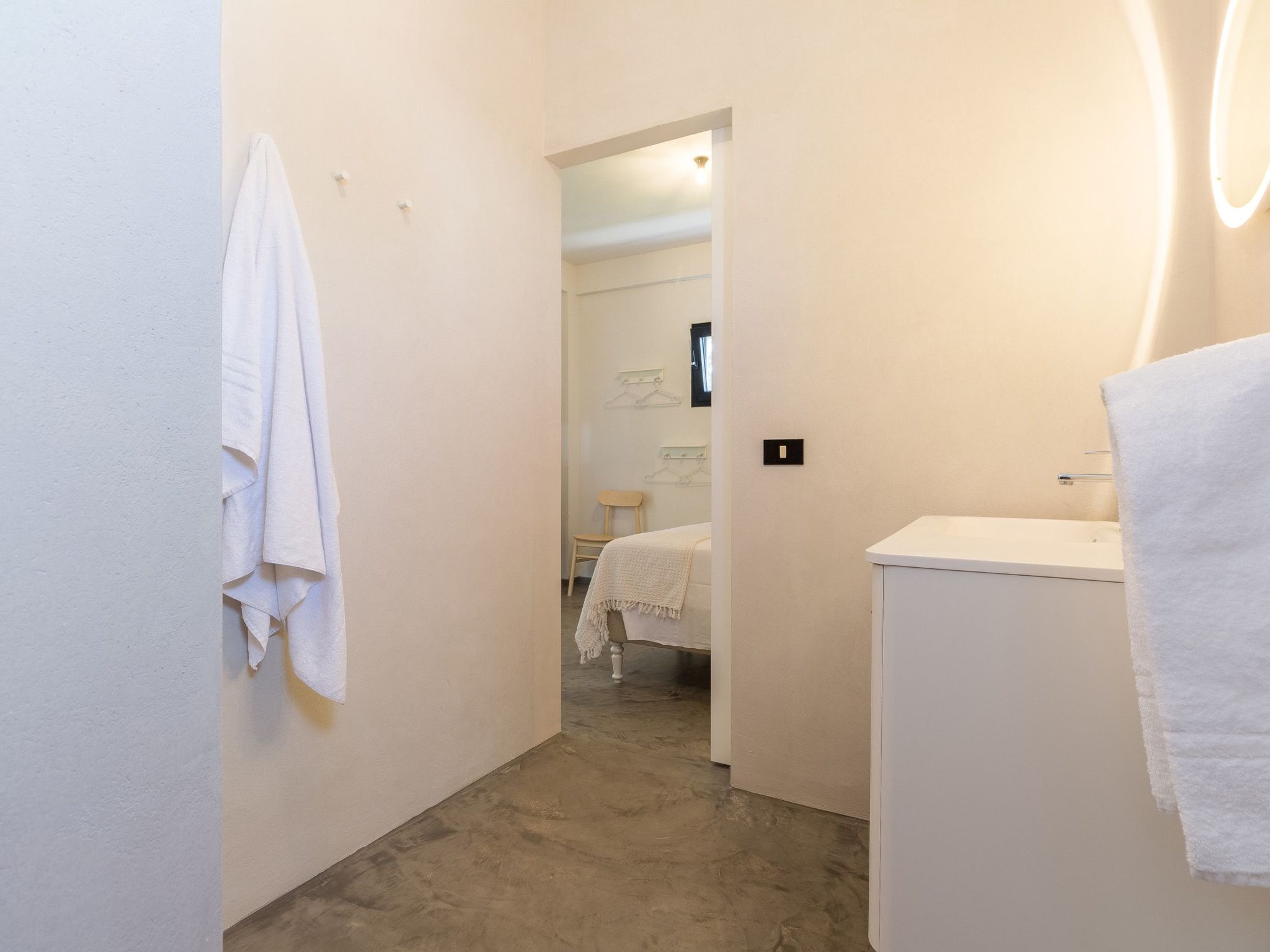 Demetra, moderne Villa mit Pool und Meerblick-Binnen