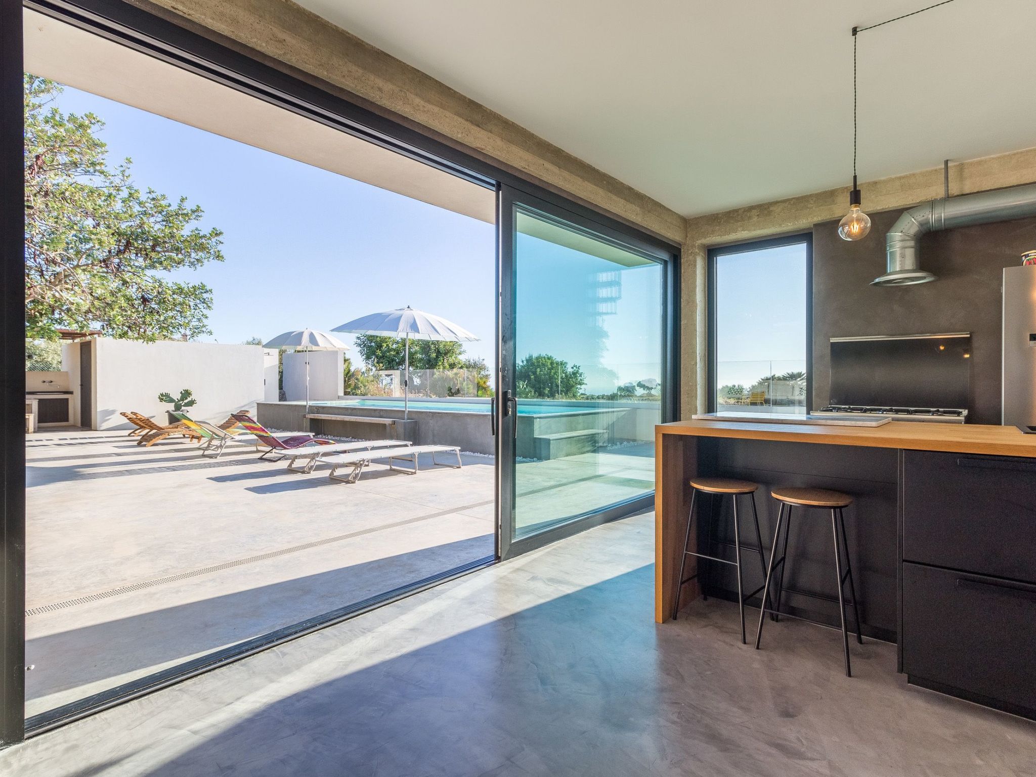 Demetra, moderne Villa mit Pool und Meerblick-Binnen