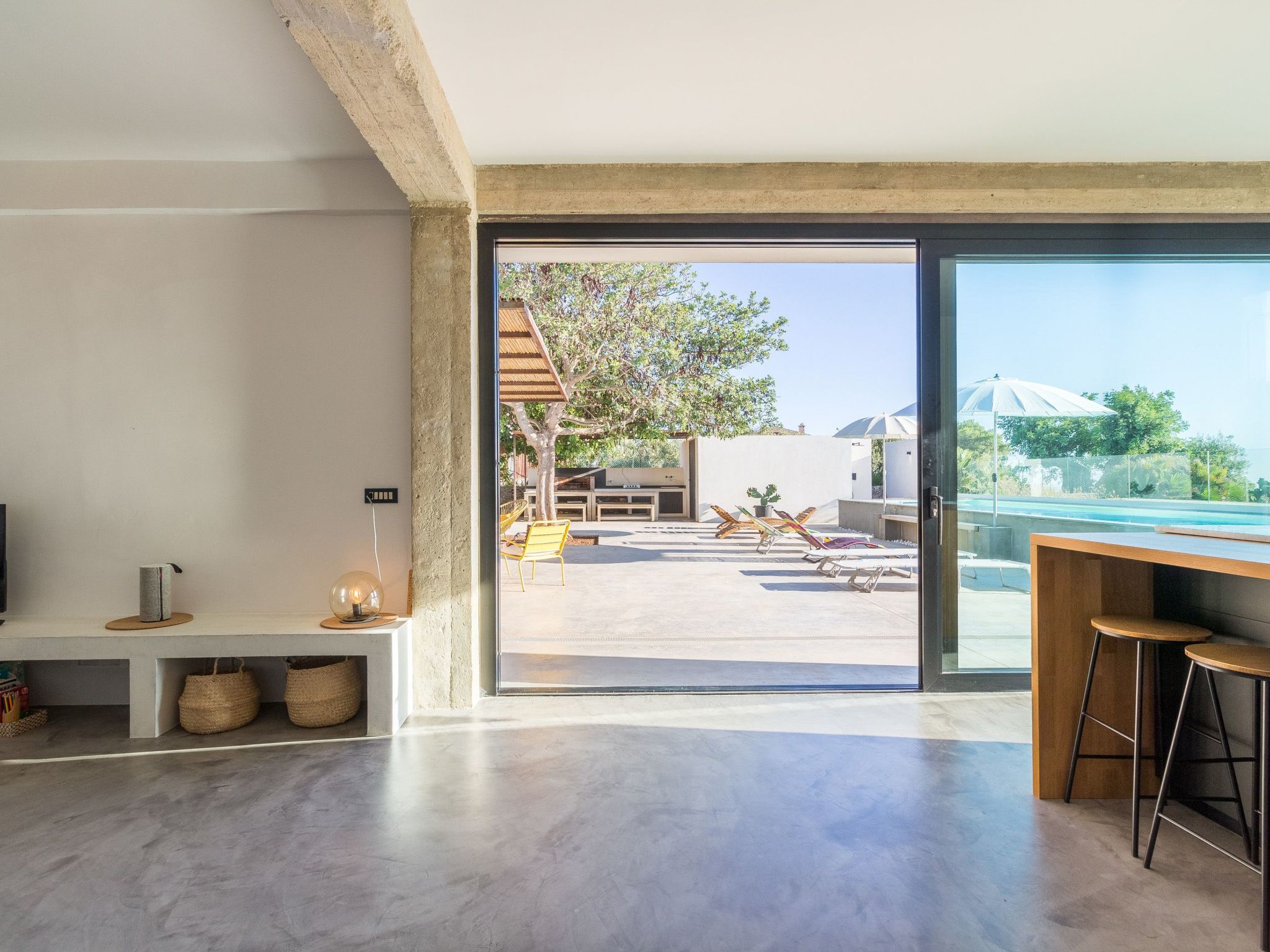 Demetra, moderne Villa mit Pool und Meerblick-Binnen