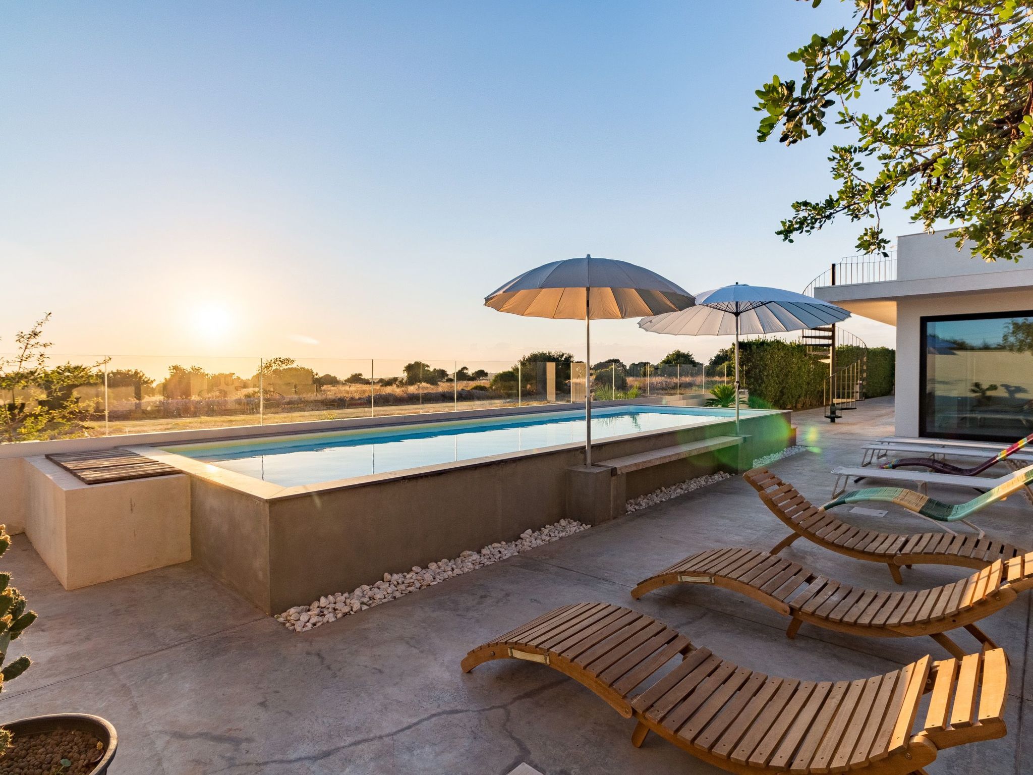 Demetra, moderne Villa mit Pool und Meerblick-Binnen