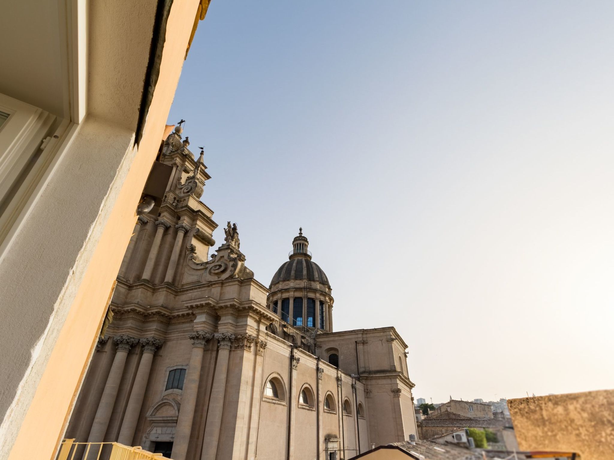 Großes Appartement in Ragusa mit Kleinem Balkon-Image-tags.info