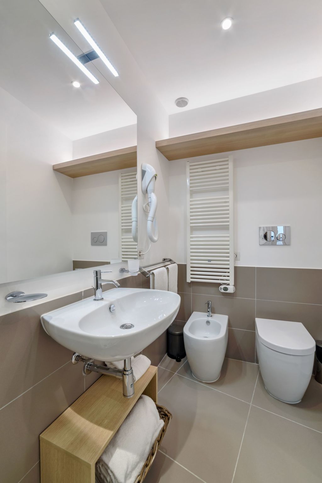 Großes Appartement in Ragusa mit Kleinem Balkon-Image-tags.info